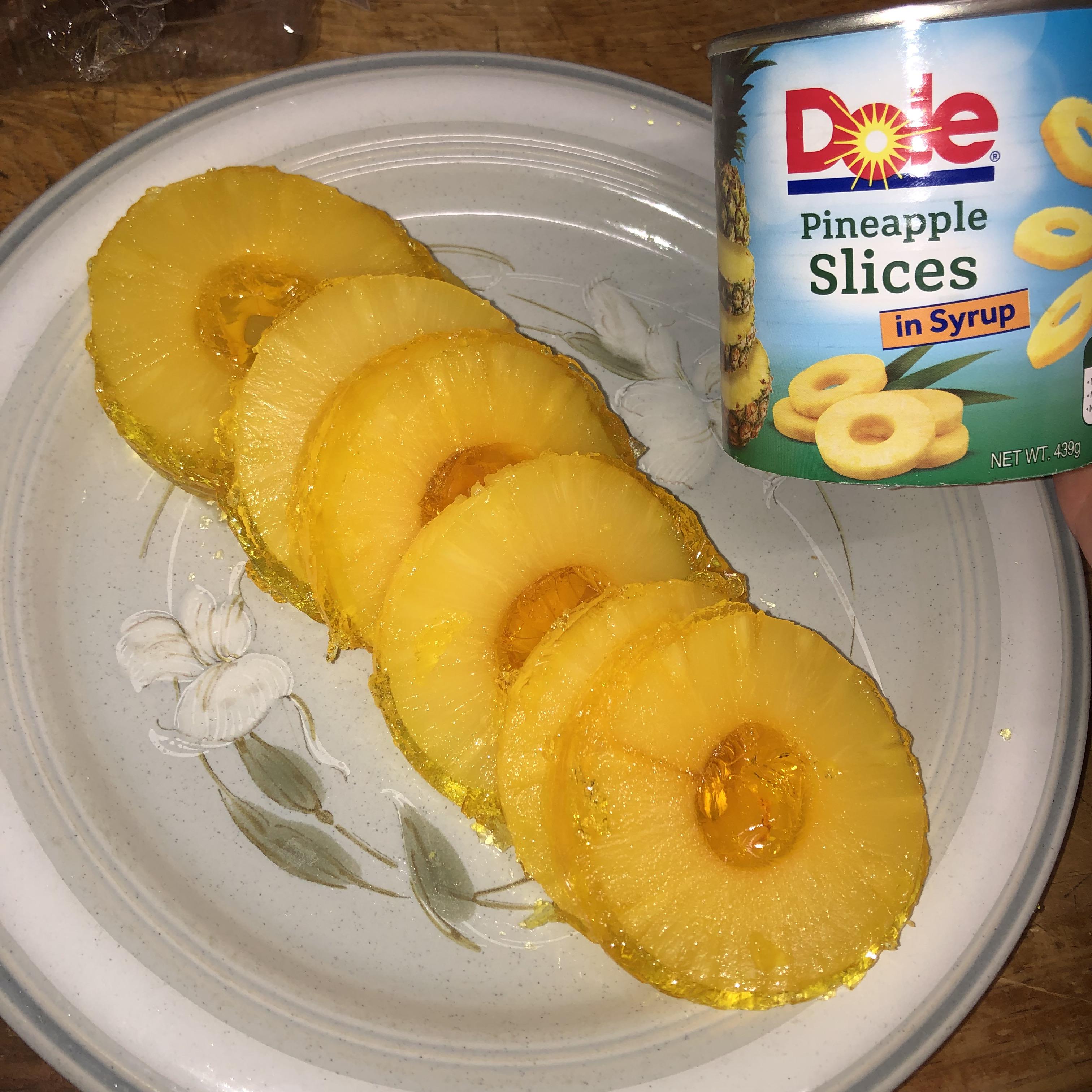 Vintage aspic recipe, pineapples with pineapple jelly (jello). r