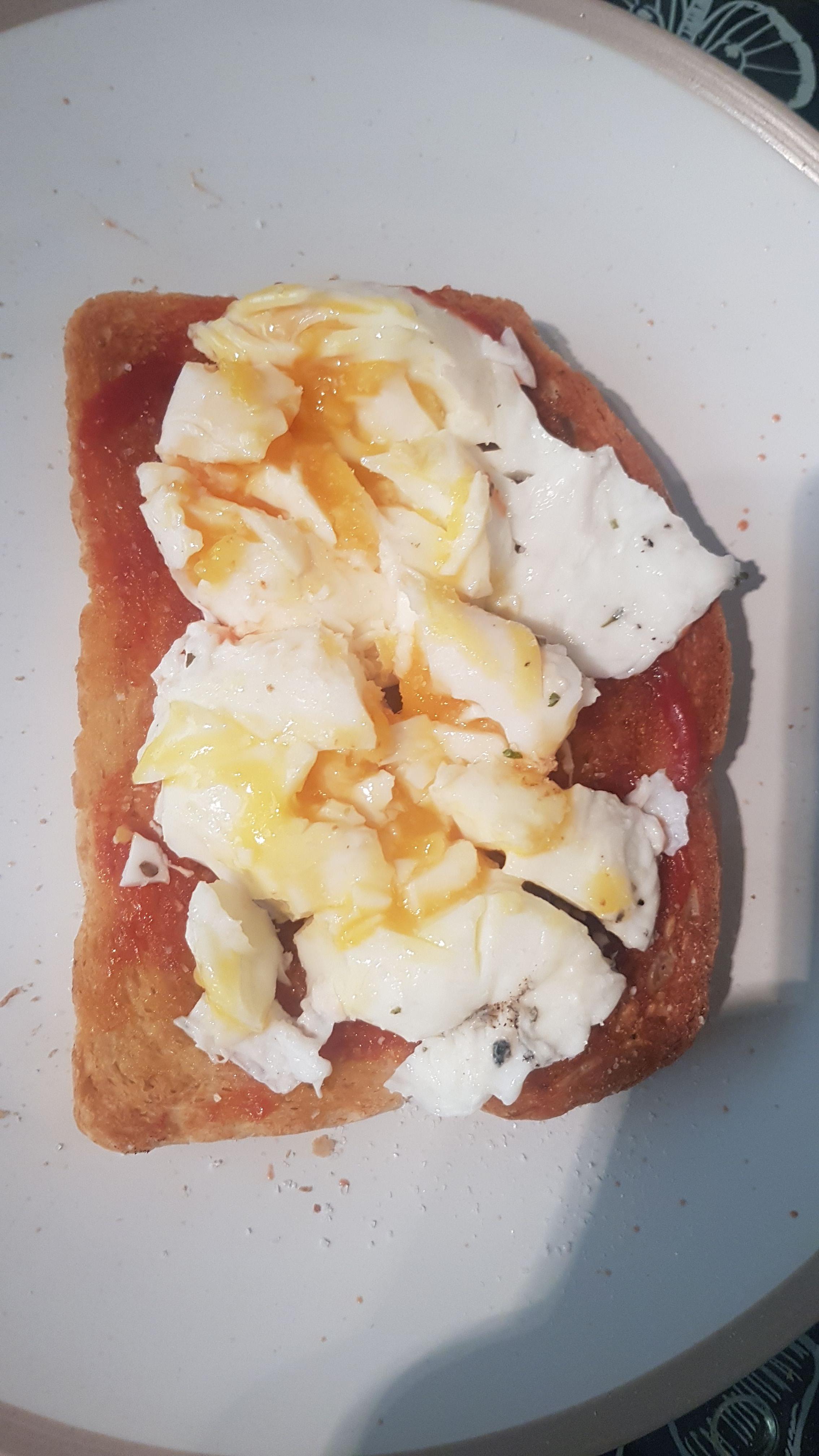 Eggs as dry as my mouth will be in the morning r/drunkencookery