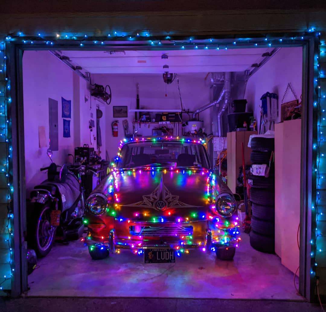 This year I decided to decorate my car instead of a Christmas tree r