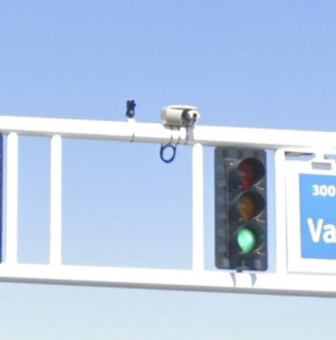 Red light camera or traffic sensor? Curious, on Verrado & van Buren. 🤔