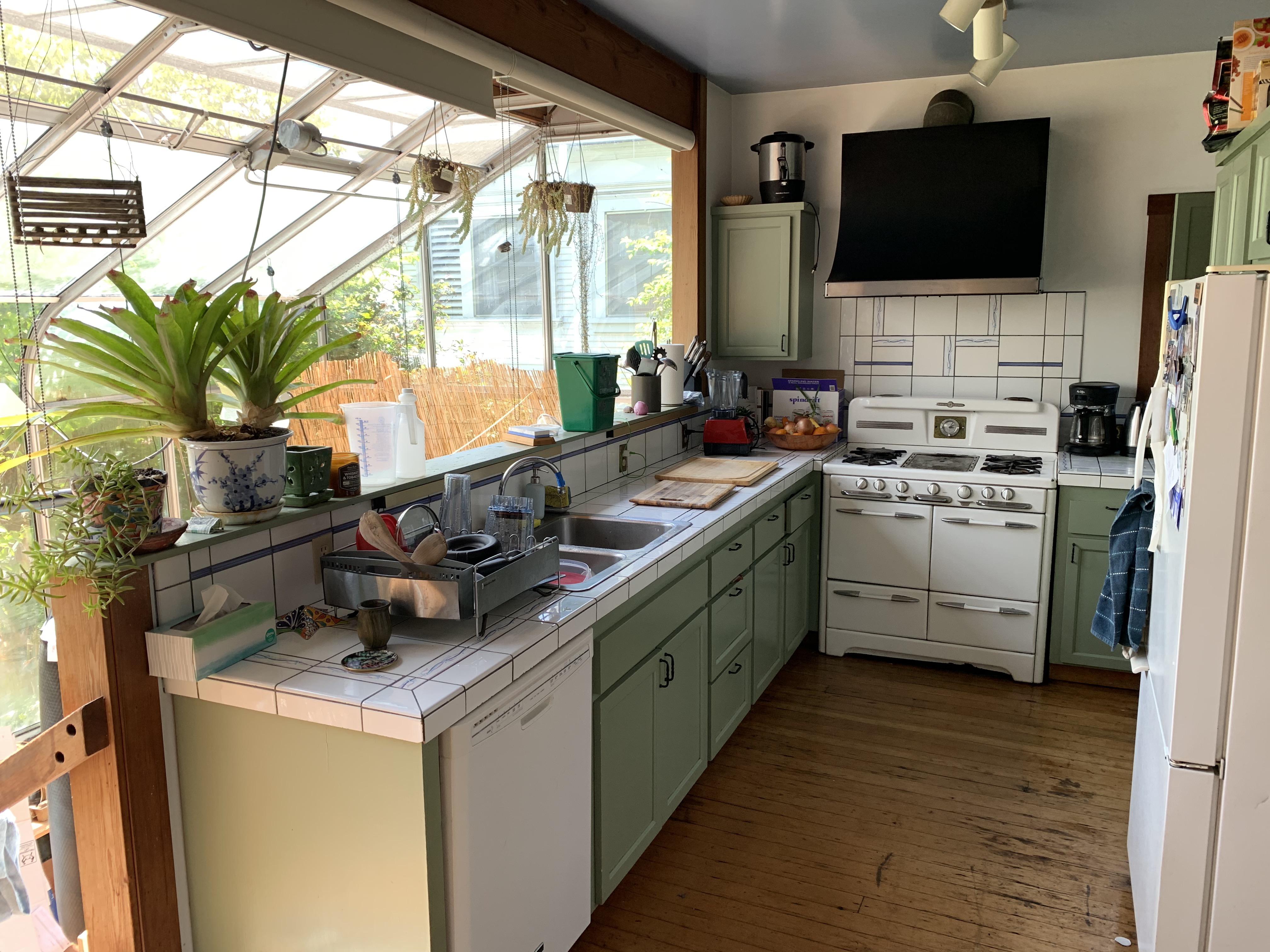 OC My old kitchen in Berkeley, Ca. (4032 × 3024) r/RoomPorn
