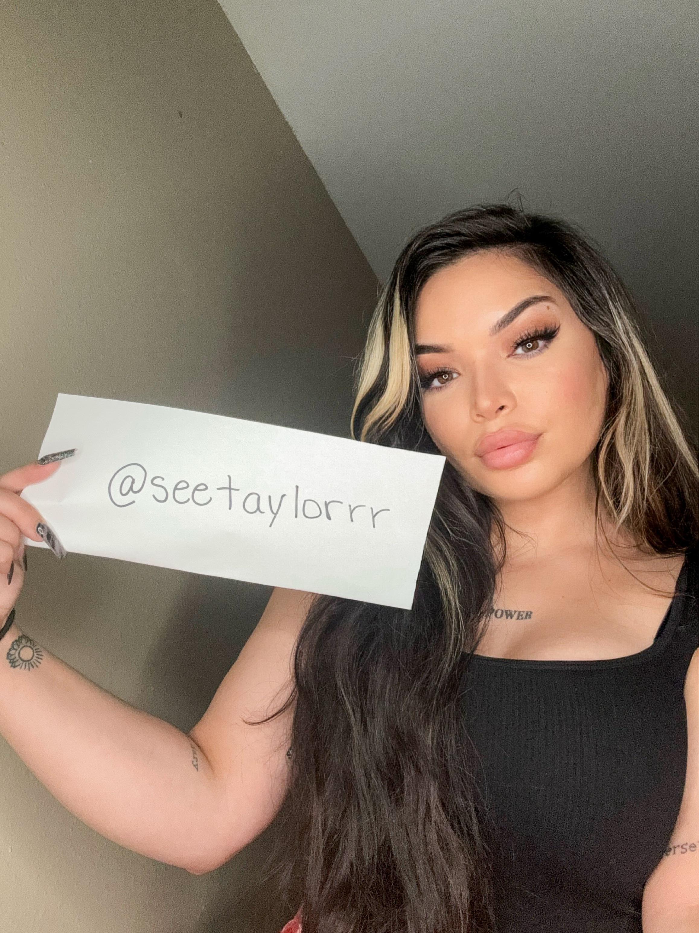 Yours truly. : u/SeeTaylorrr