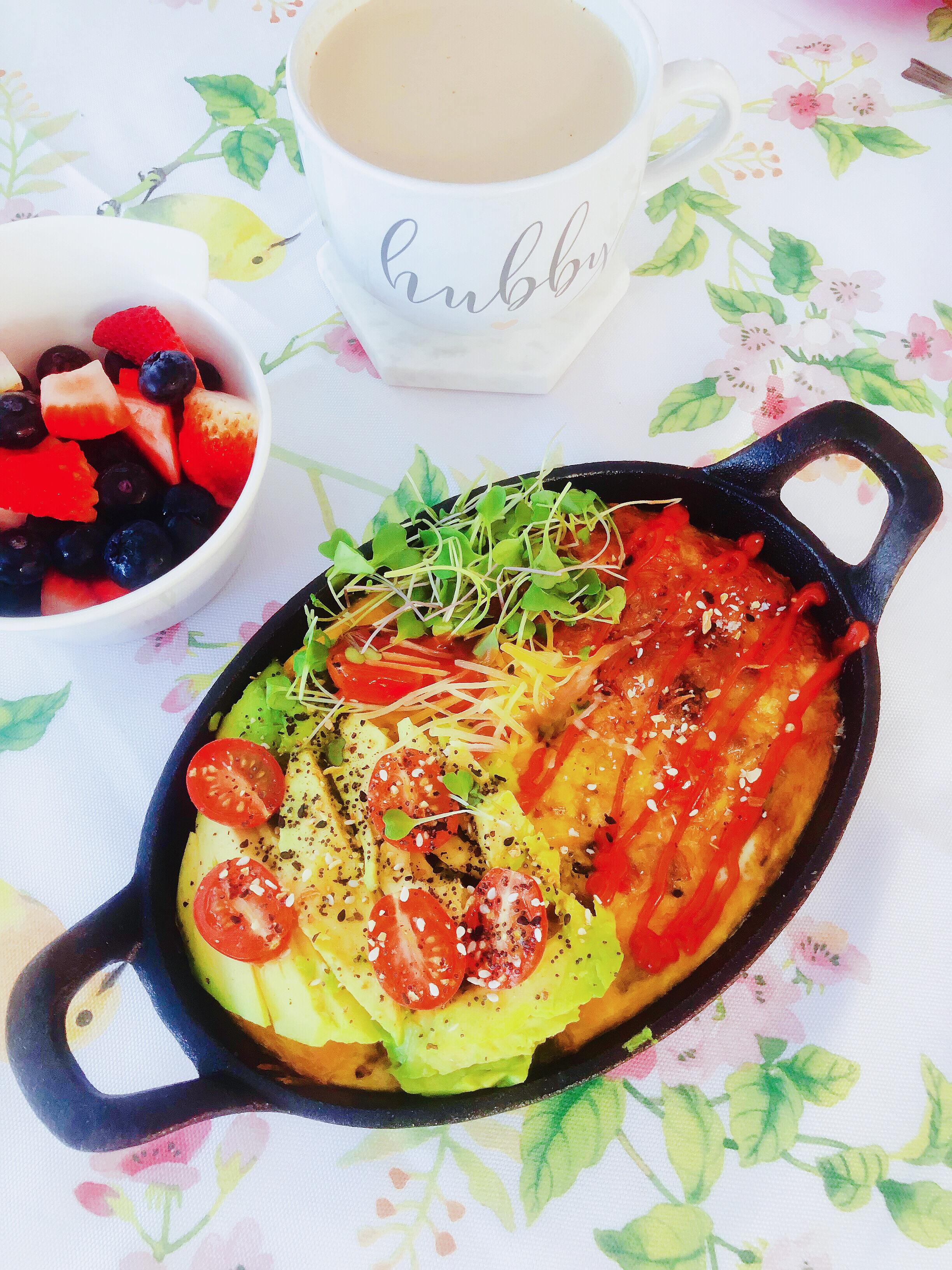 Springtime brunch feat. Cast Iron Egg Bake with avocado, Fresh Berries