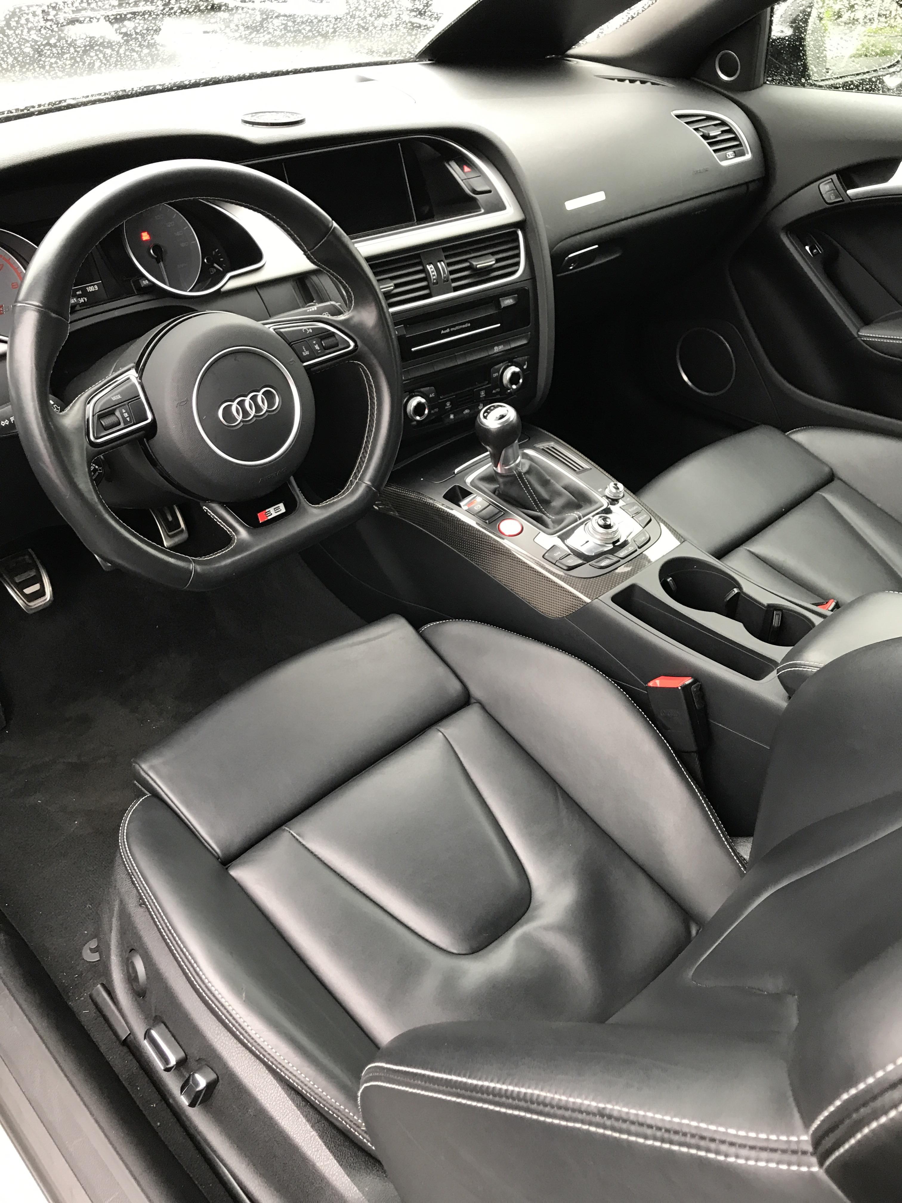 1/5 '15 S5 manuals for sale in the country Audi