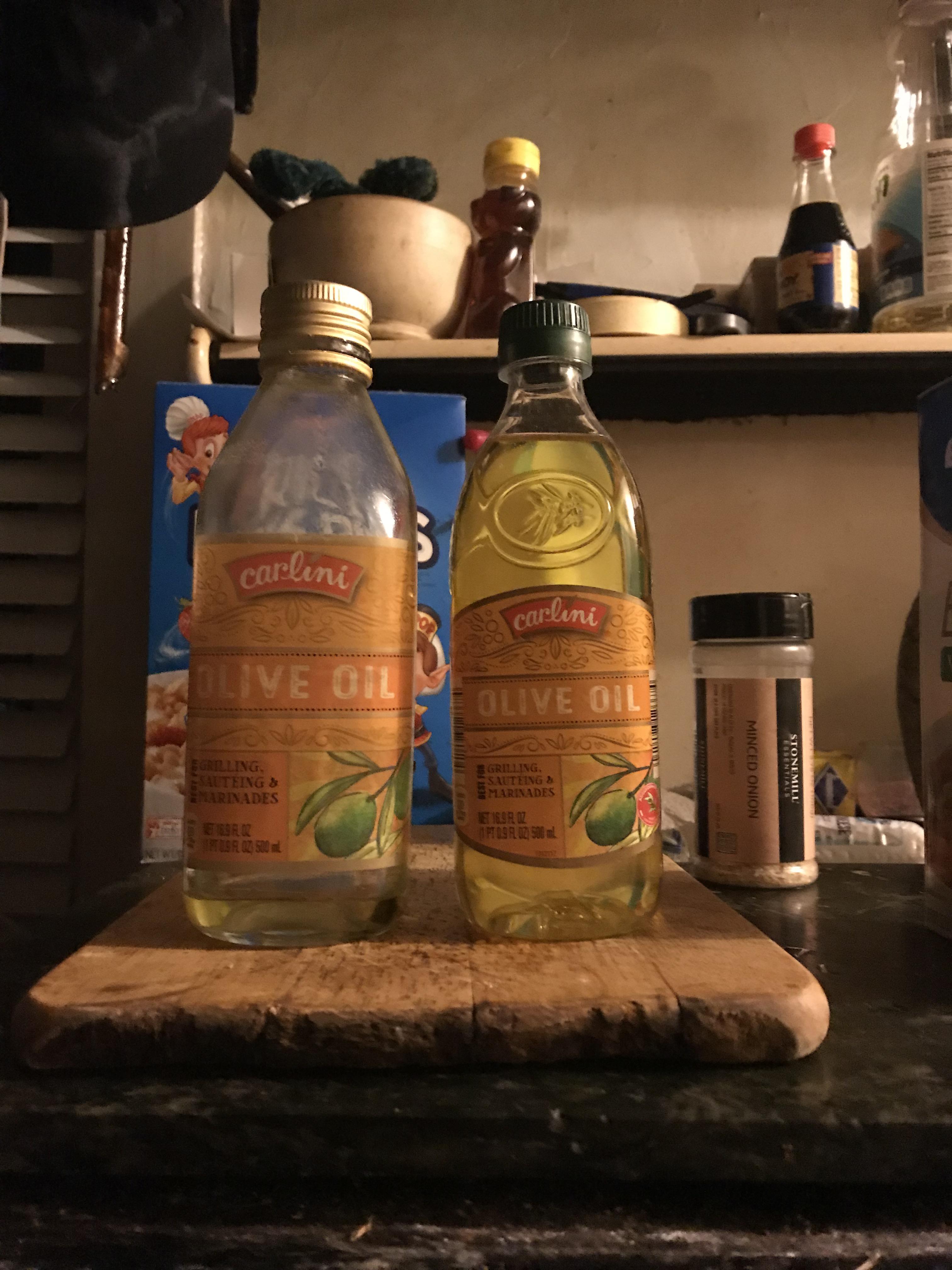 My mother’s (very) old olive oil VS. the new one of the same brand r