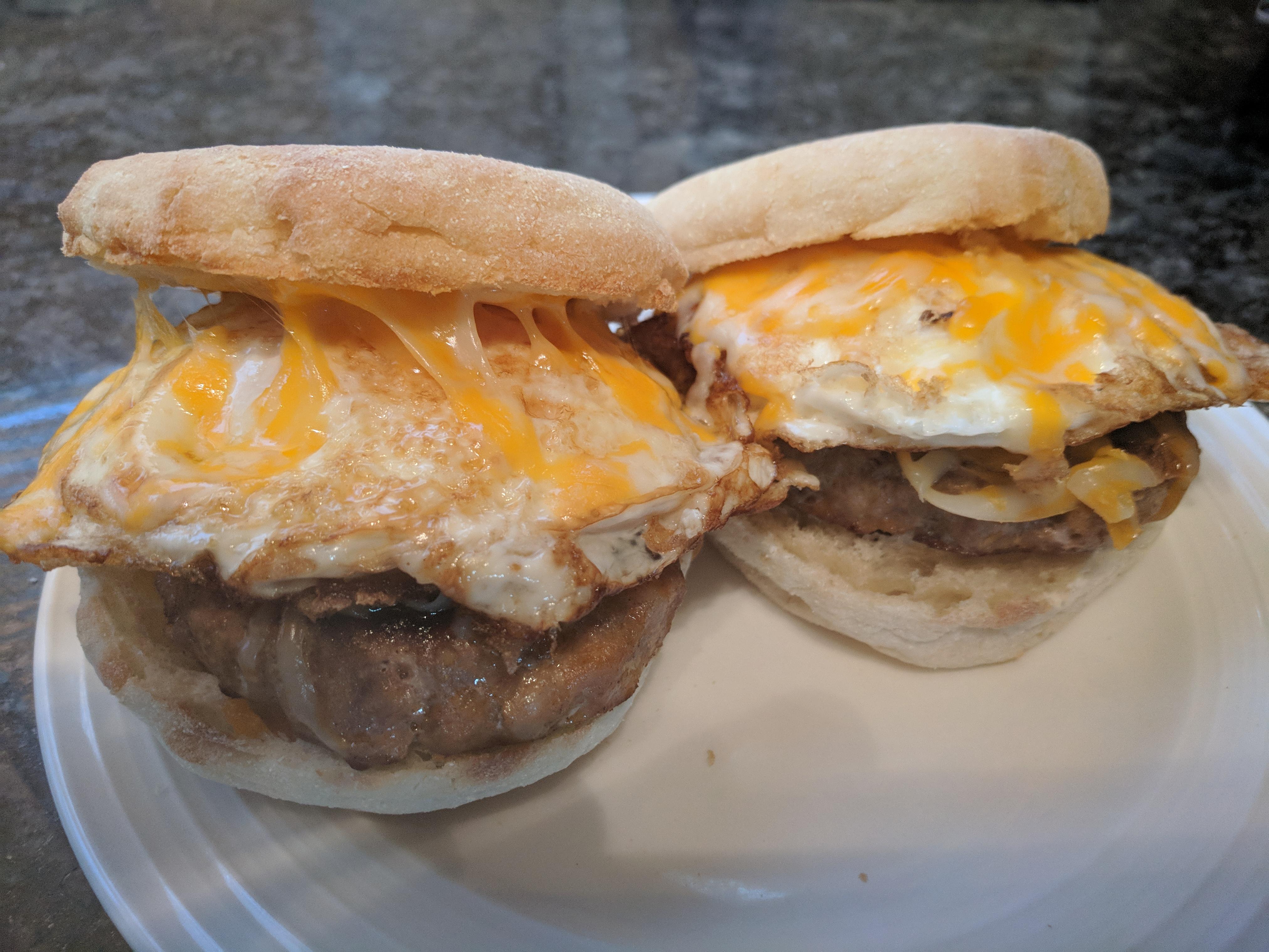 [Homemade] Spicy sausage breakfast sandwich r/food