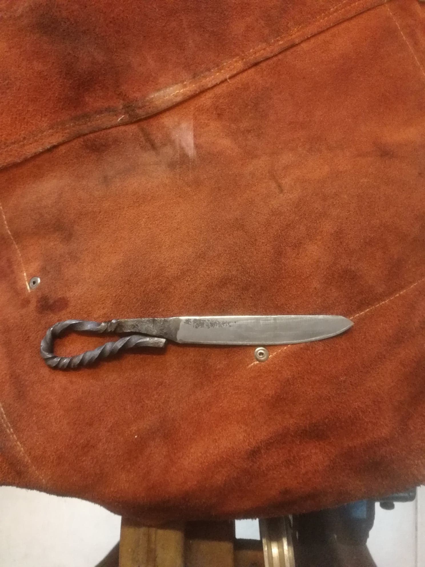 Practicing knife shaping ! r/Blacksmith