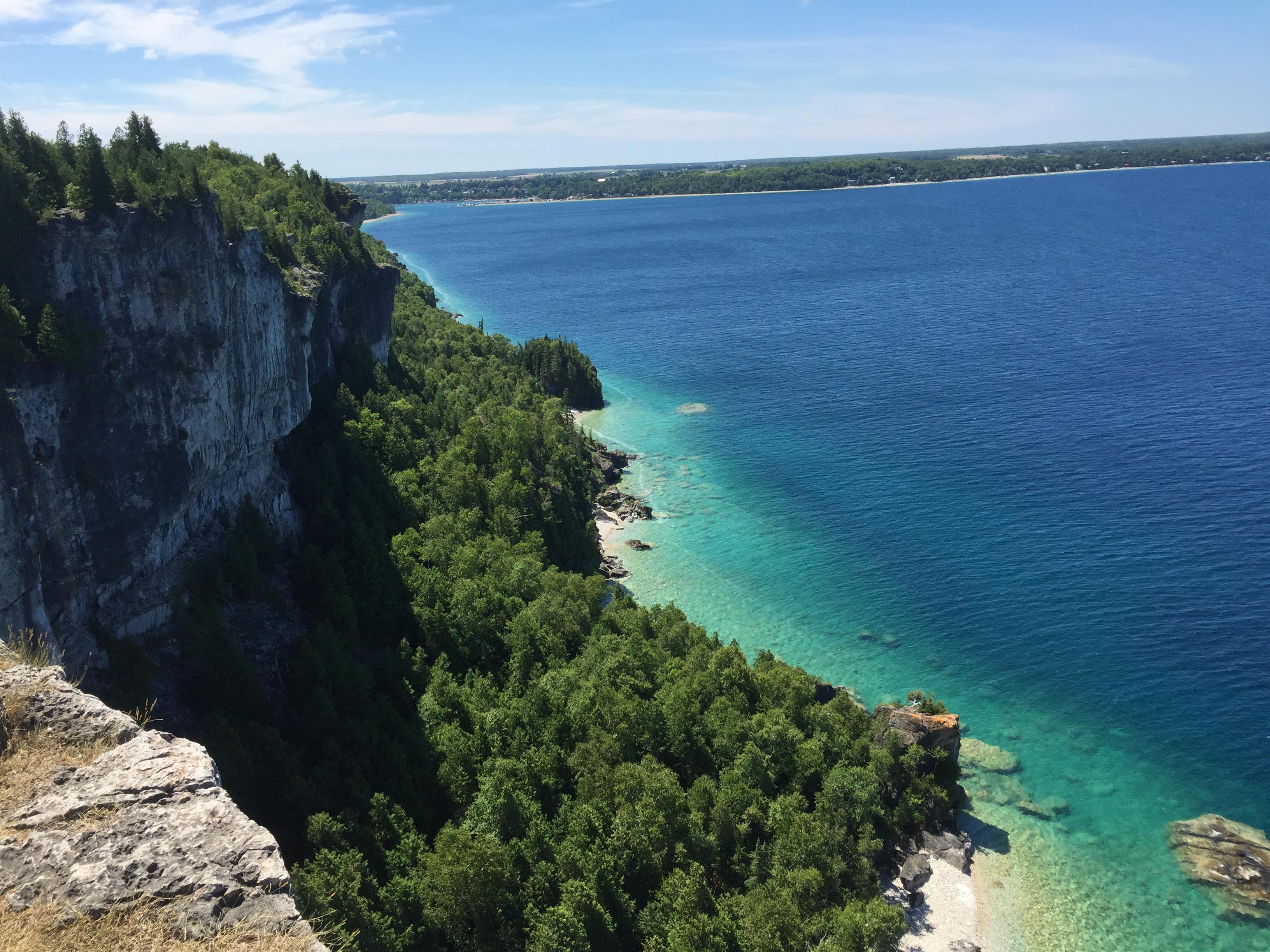 Lions Head, ON, Canada, Cliff Top Trails [OC]3264 × 2448 r/EarthPorn