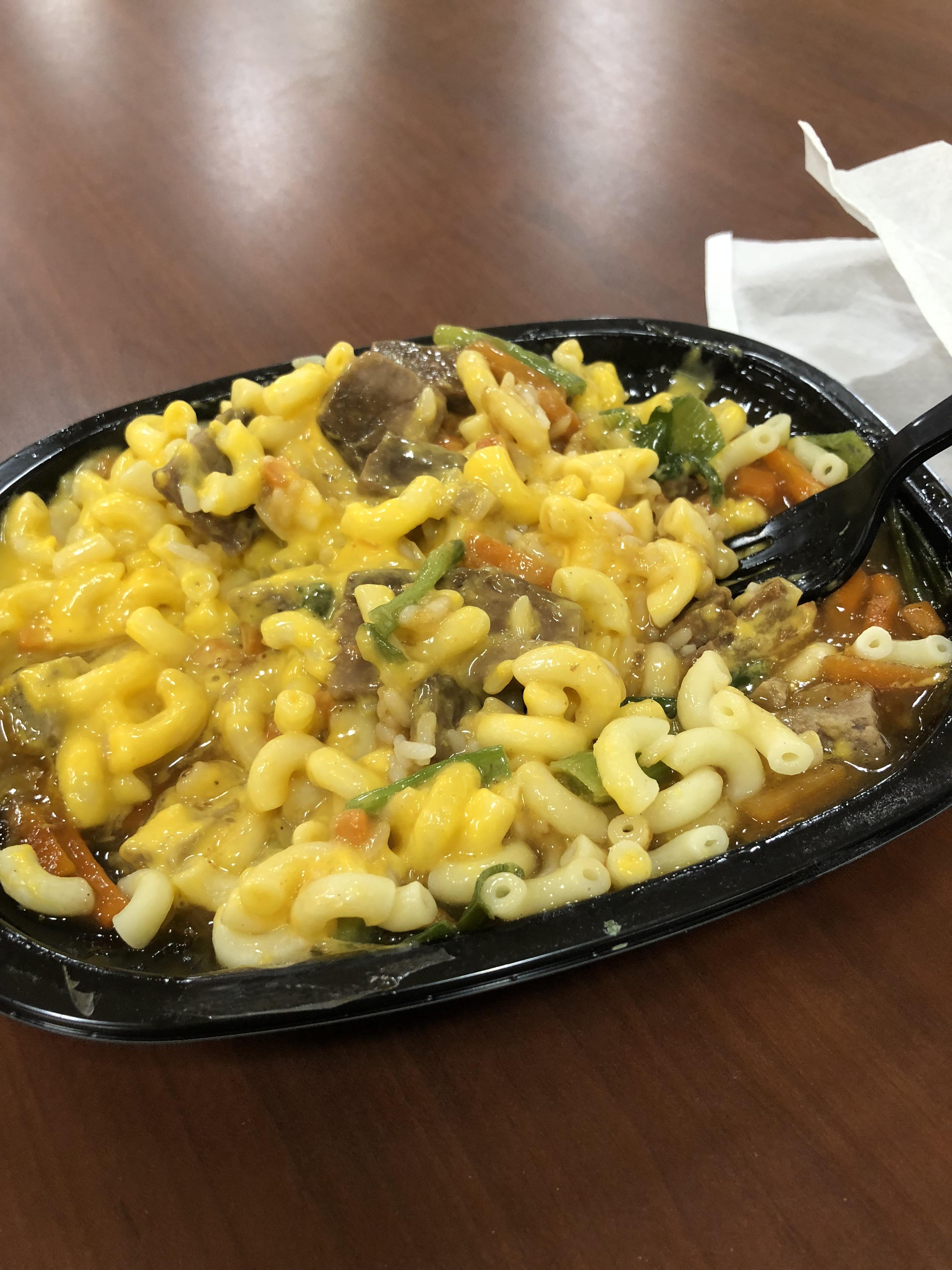 Two microwave dinners combined r/shittyfoodporn