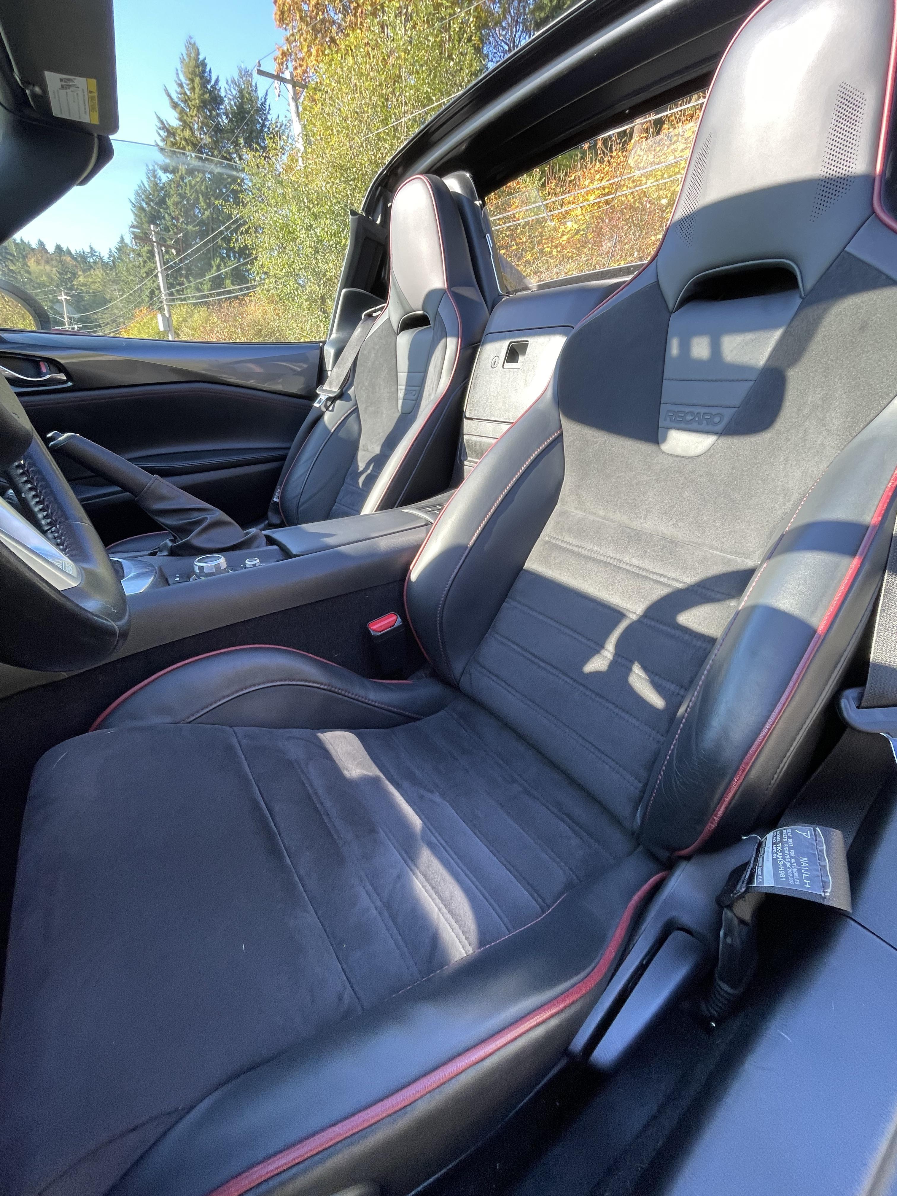 New seats day! Game changer from GT leather seats if you’re tall. r/Miata