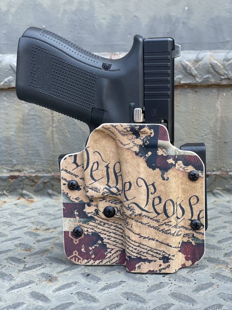 Got some new Kydex sheets from our friend H3 Customs. Love the way this