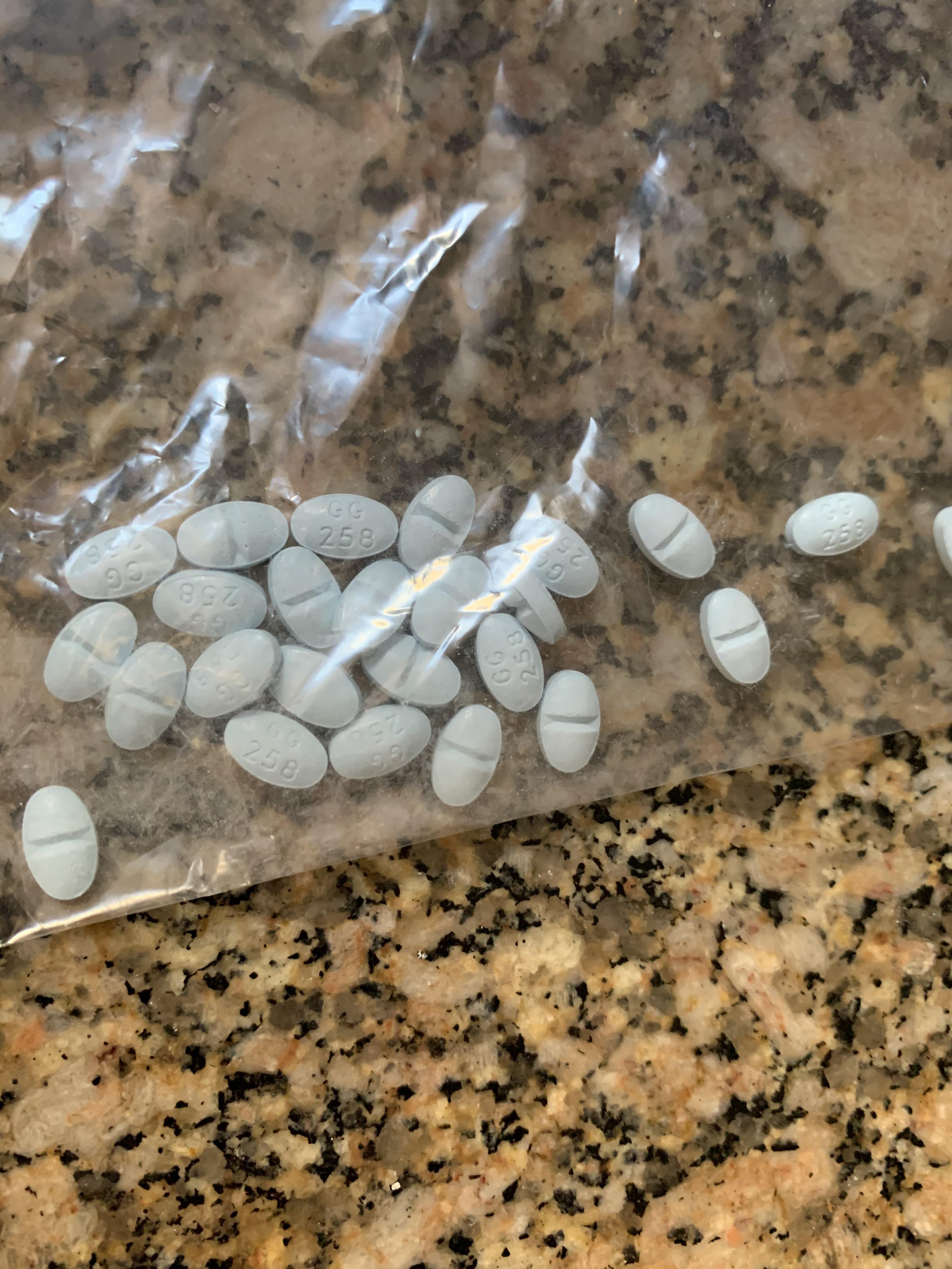 Some pharma GG258s. 1mg Xanax/blue footballs 🏈 r/benzodiazepines