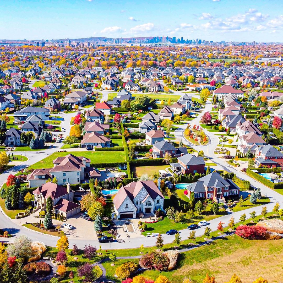 The suburbs of Montreal r/CityPorn