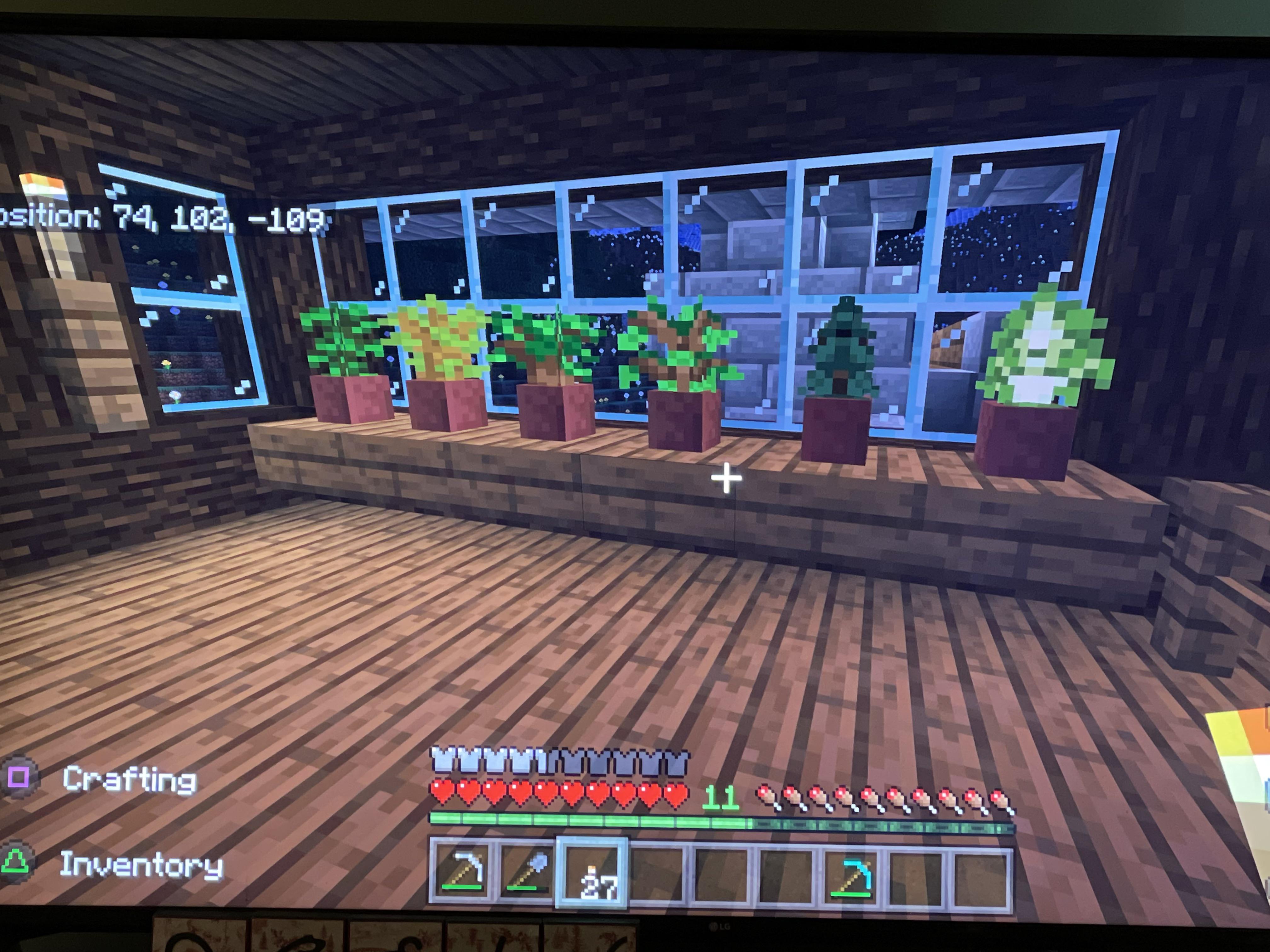 Made myself a bonsai shelf in Minecraft Bonsai