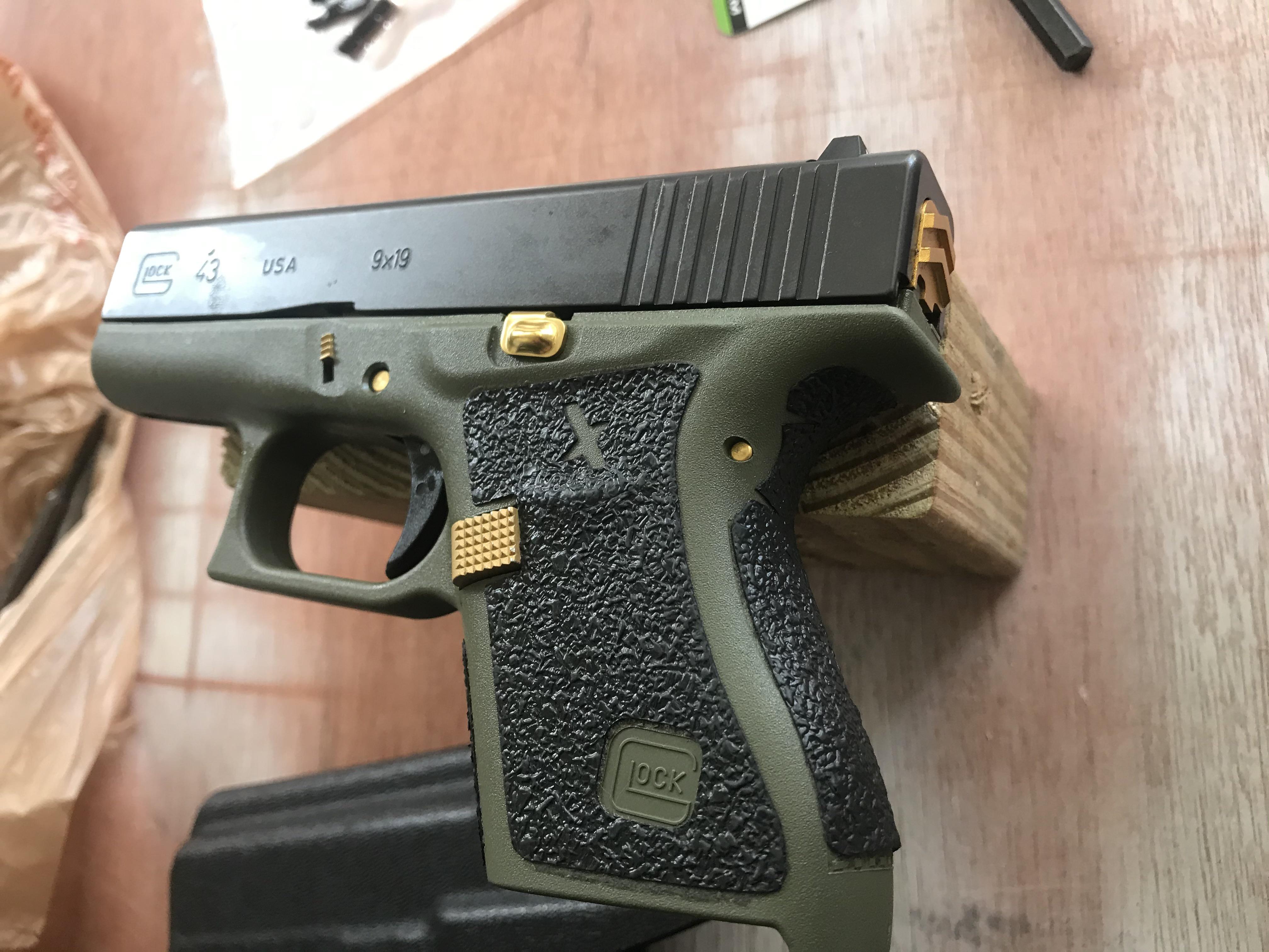 Added some gold to the 43 r/Glocks