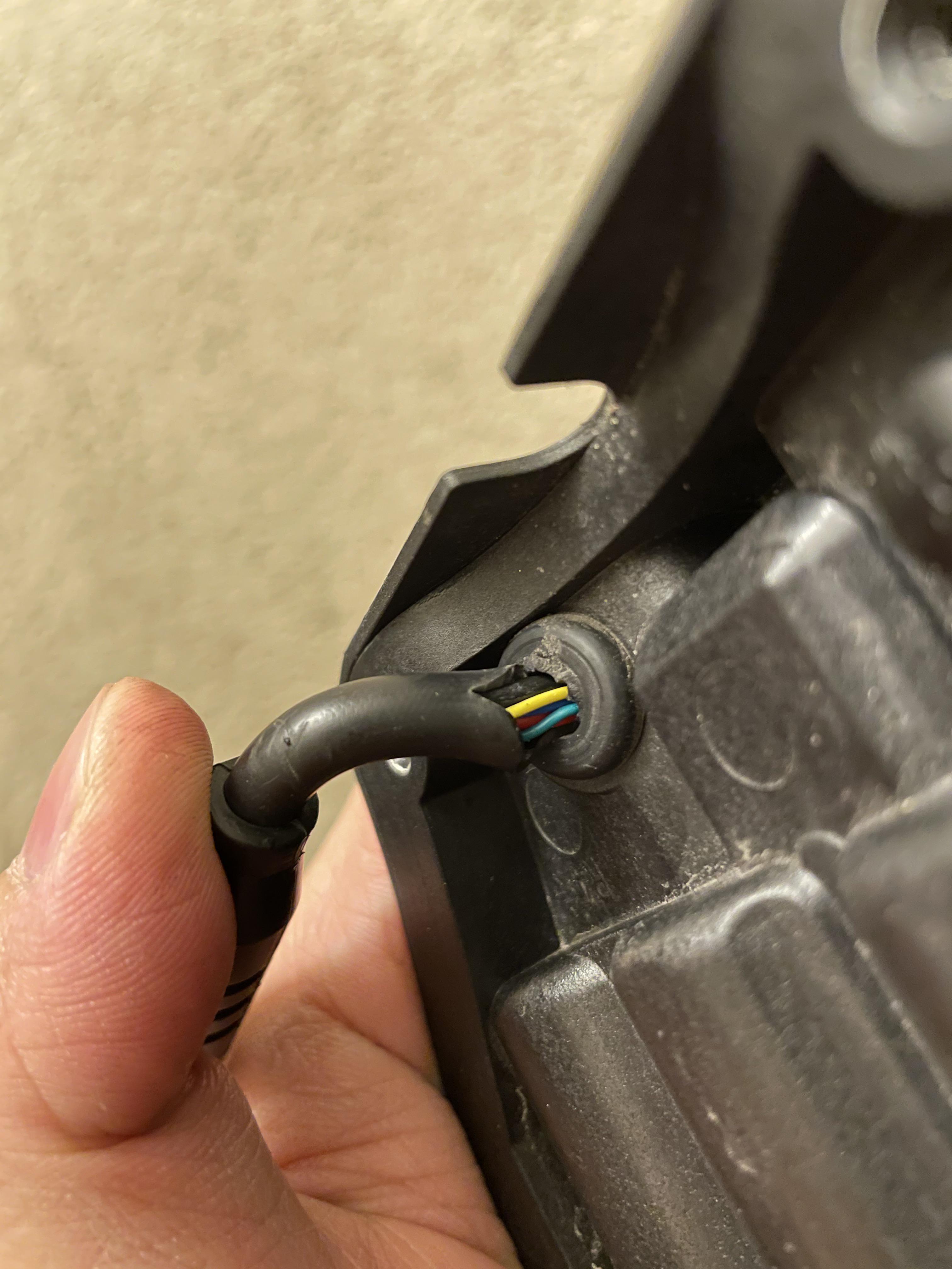 Battery Wires Exposed, should I be worried? r/boostedboards