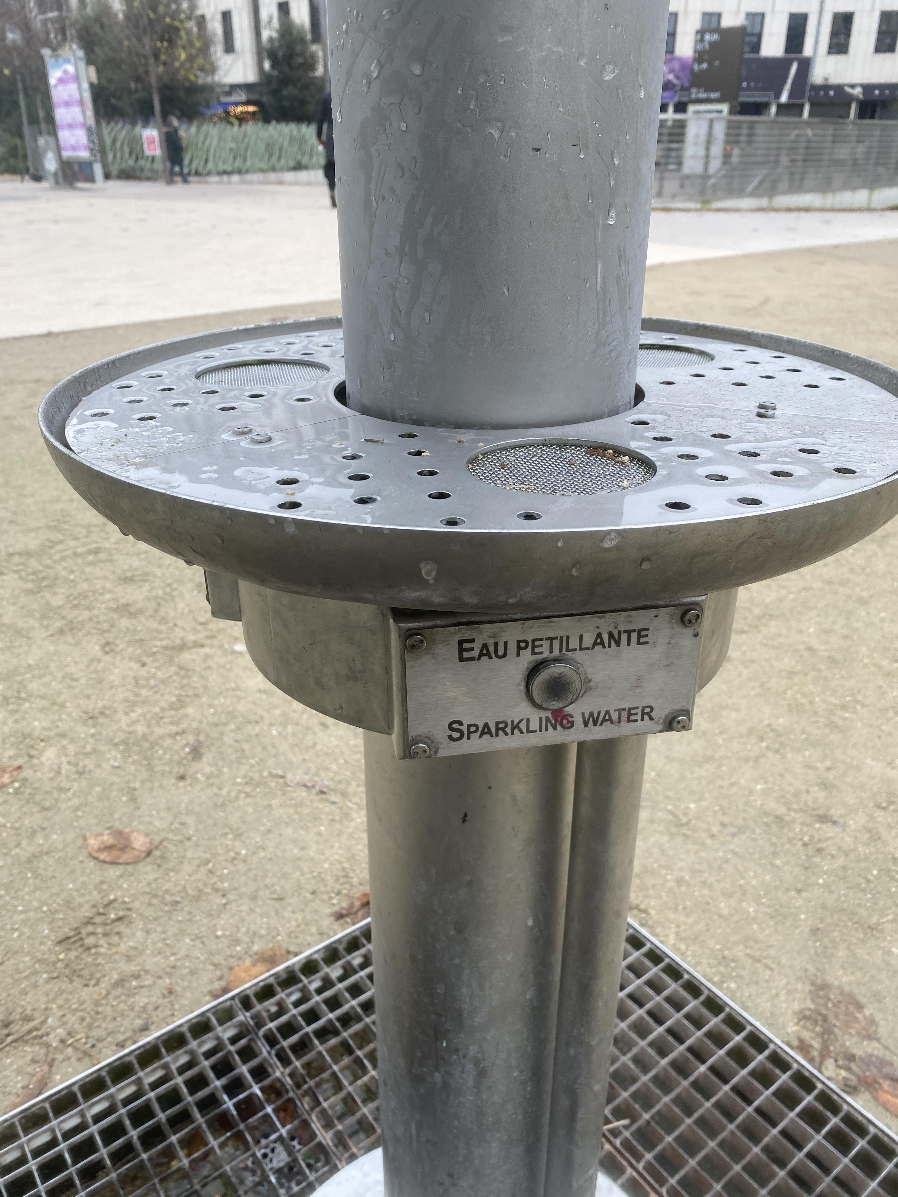 Paris has a sparkling water fountain r/mildlyinteresting