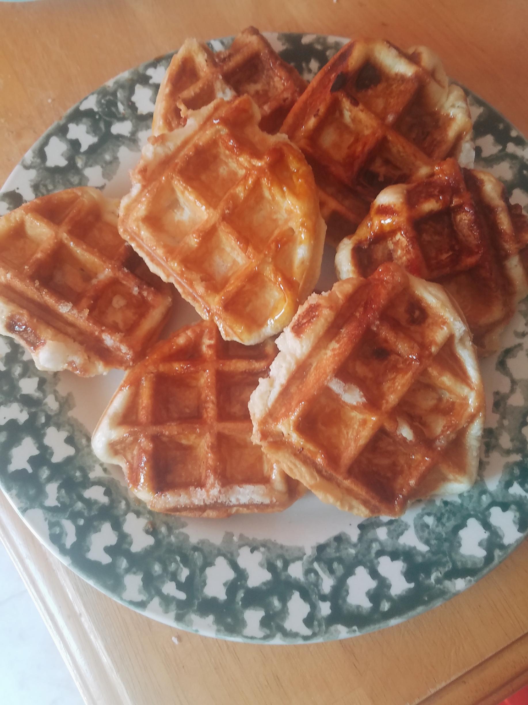 Gaufres de Liège. Eggo waffles got nothing on these. r/Baking
