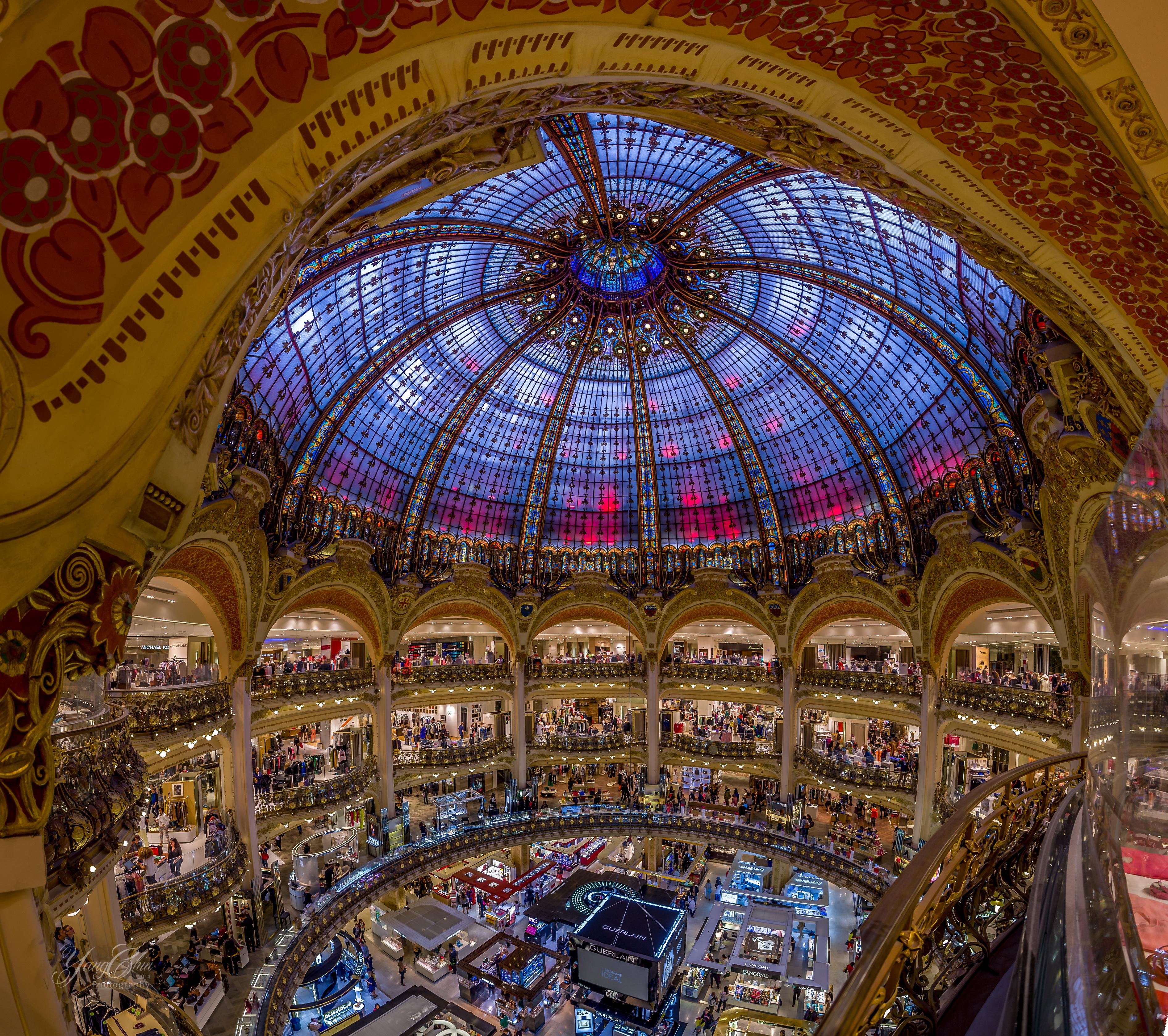 Art Nouveau department store in Paris r/BeAmazed