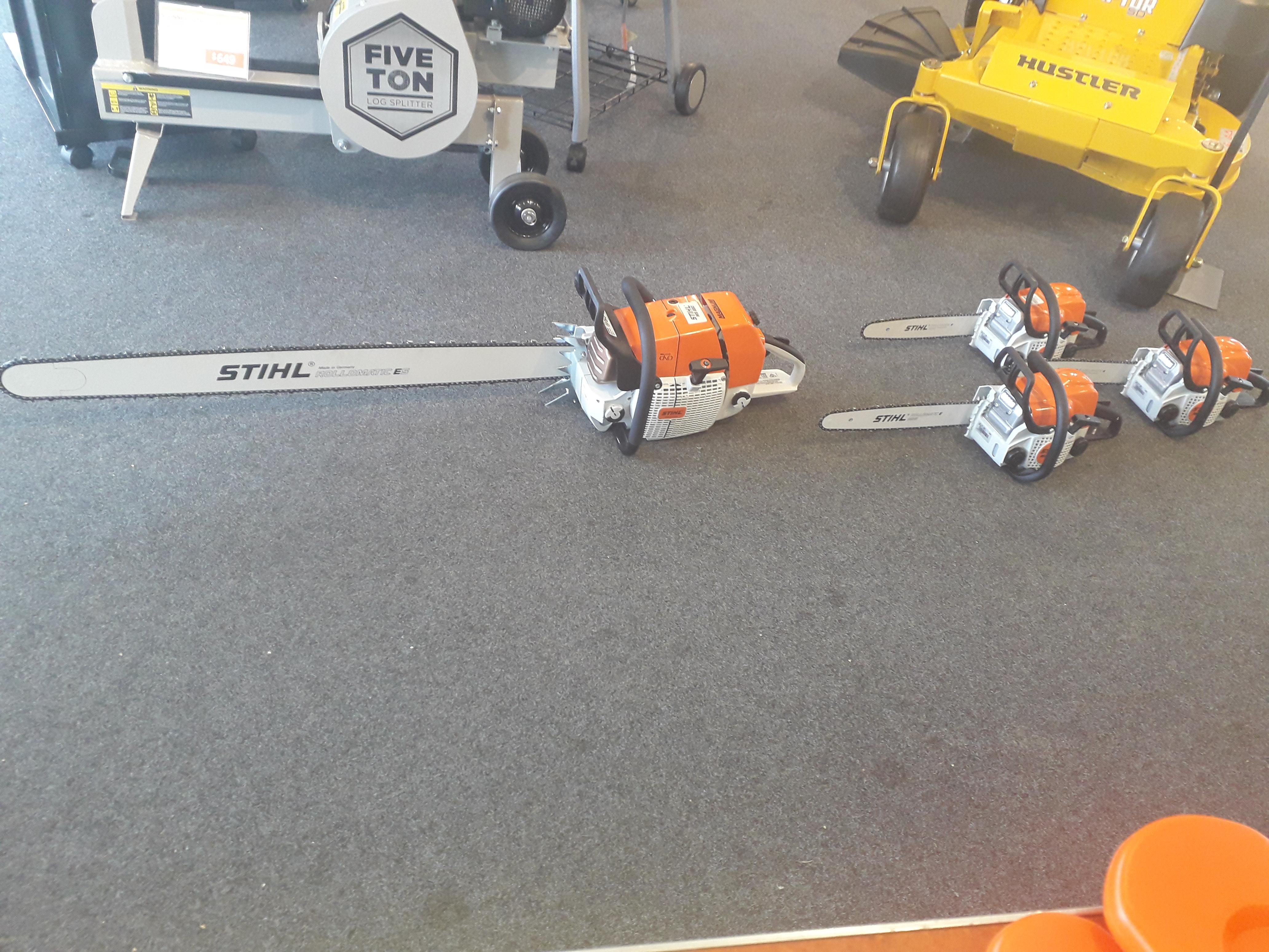 MS 880 with 41" bar and full chisel chain r/stihl