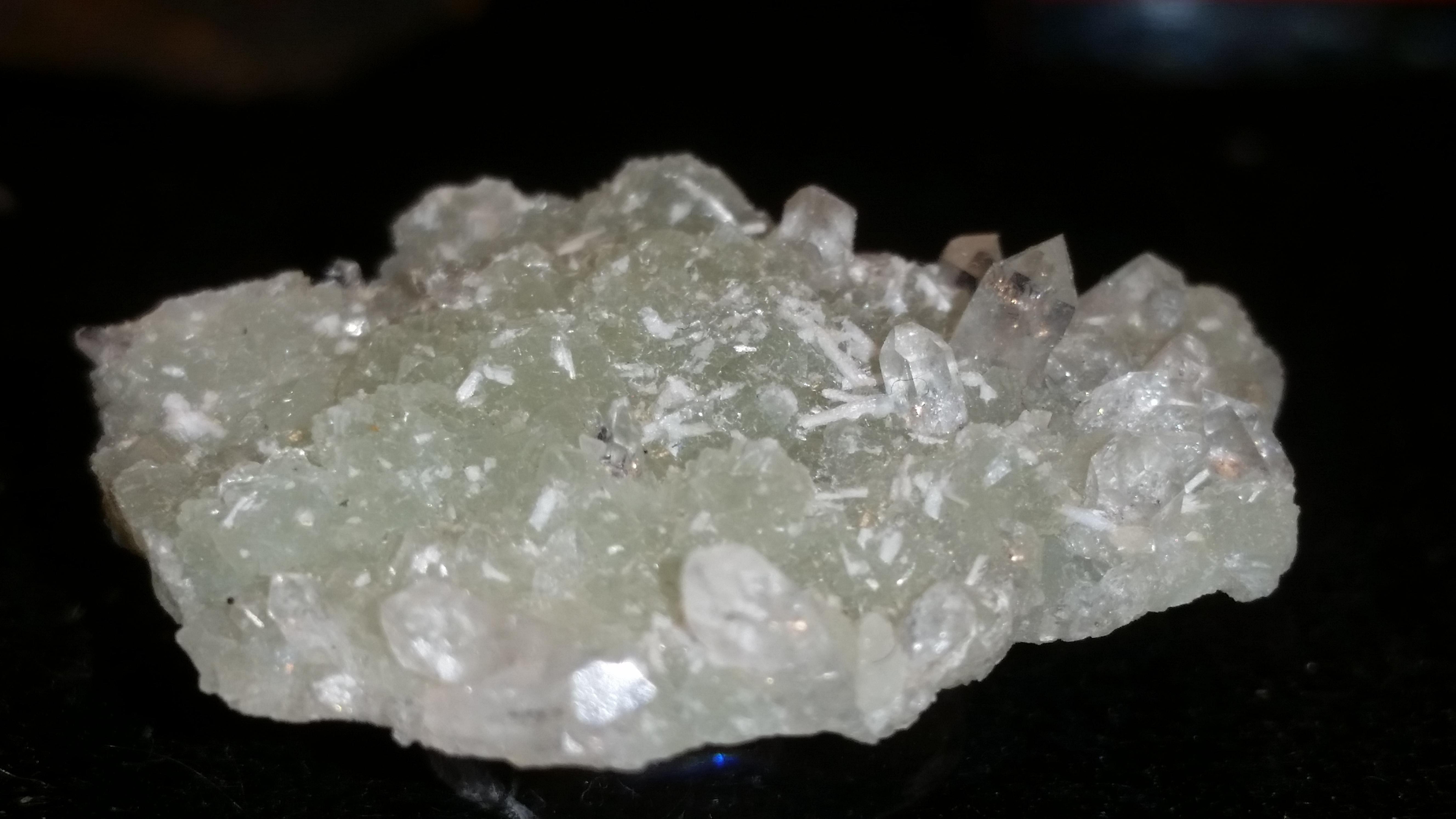Quartz finds a way. Prehnite with quartz, Dyer quarry, Birdsboro