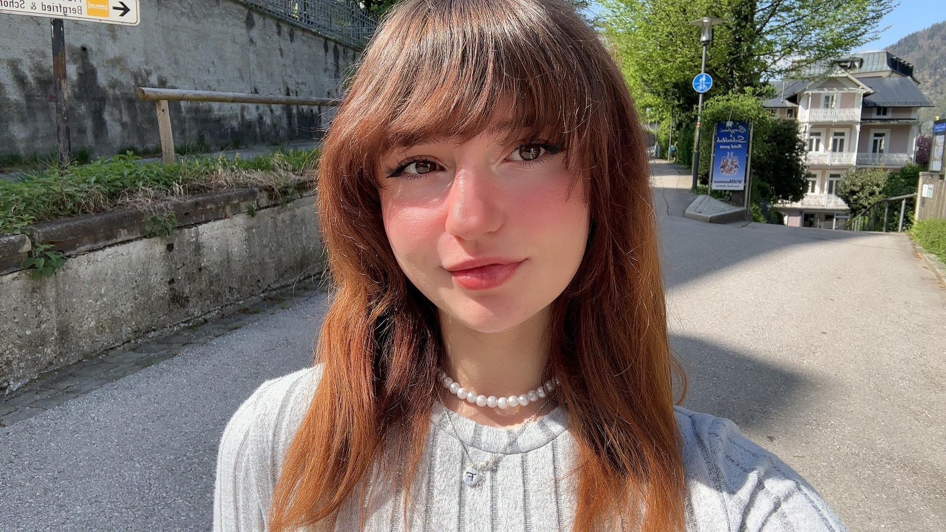 Do you find girls with red hair hair attractive? r/OnlyFaces