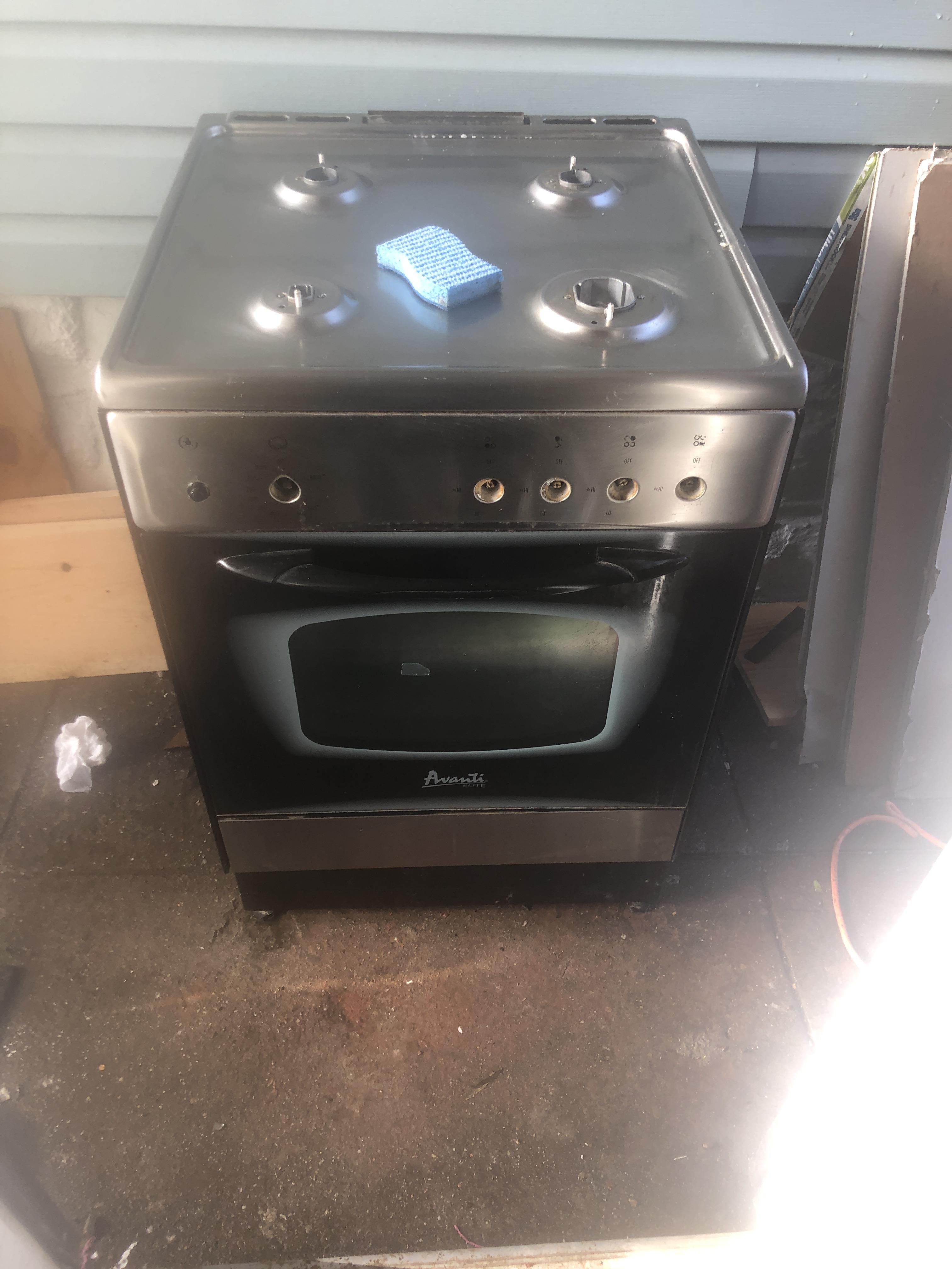 How do yall like this Avanti Elite stove r/Stoves