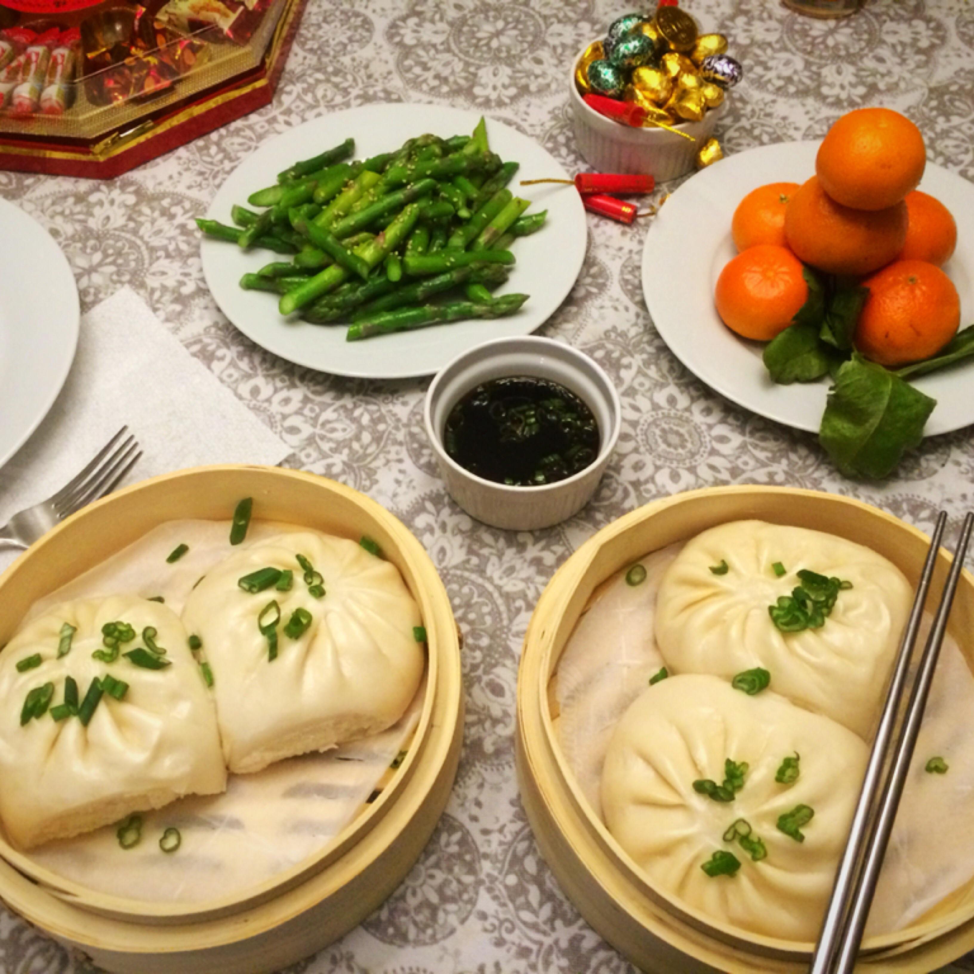 [I Ate] Steamed Pork Buns with Sesame Ginger Asparagus and Dipping