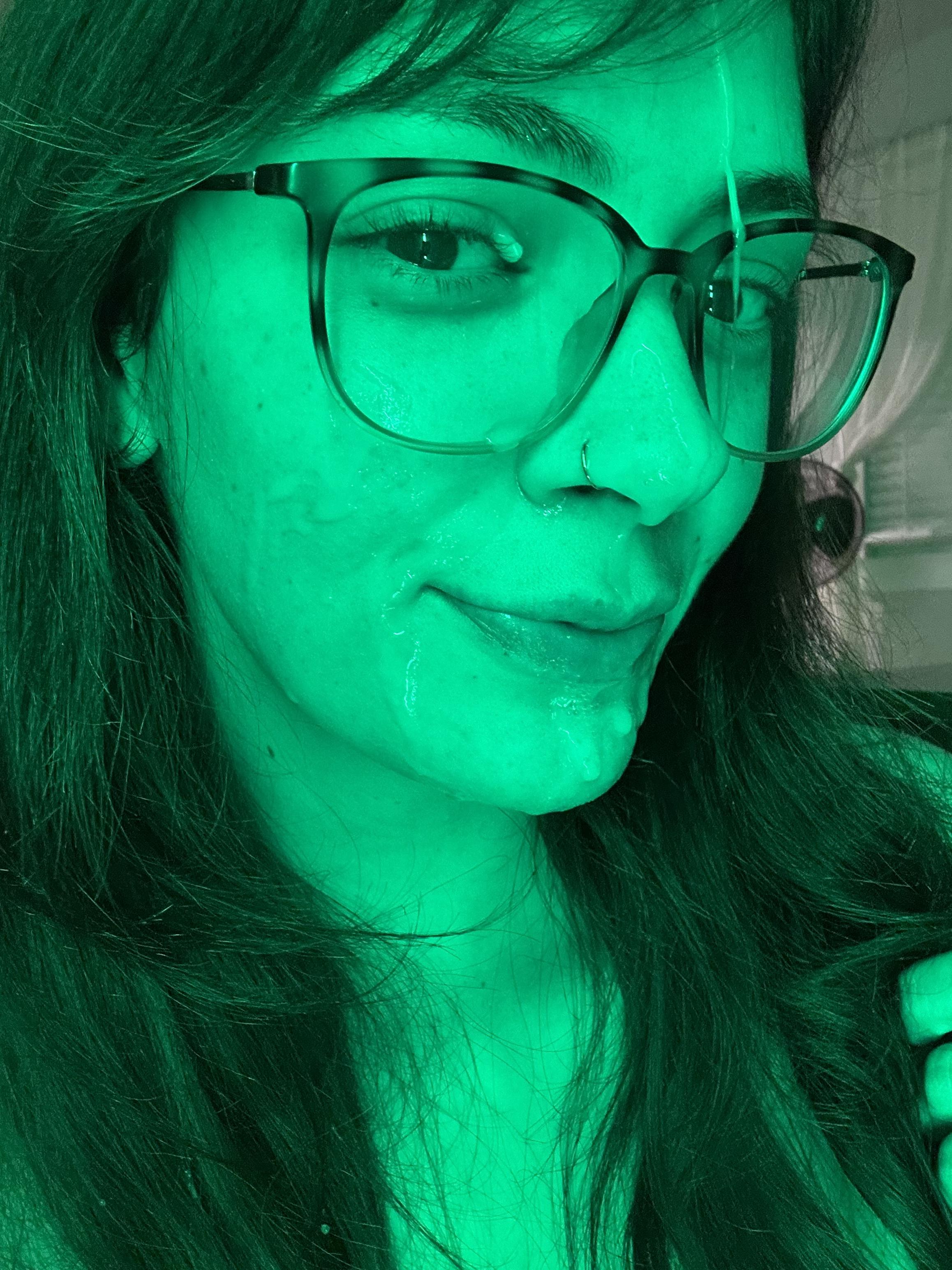 Red light … GREEN light ( to cum on my face ) : cumfetish