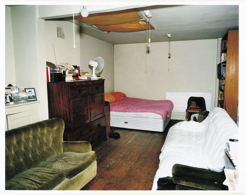British artist Francis Bacon's Kensington bedroom r/simpleliving