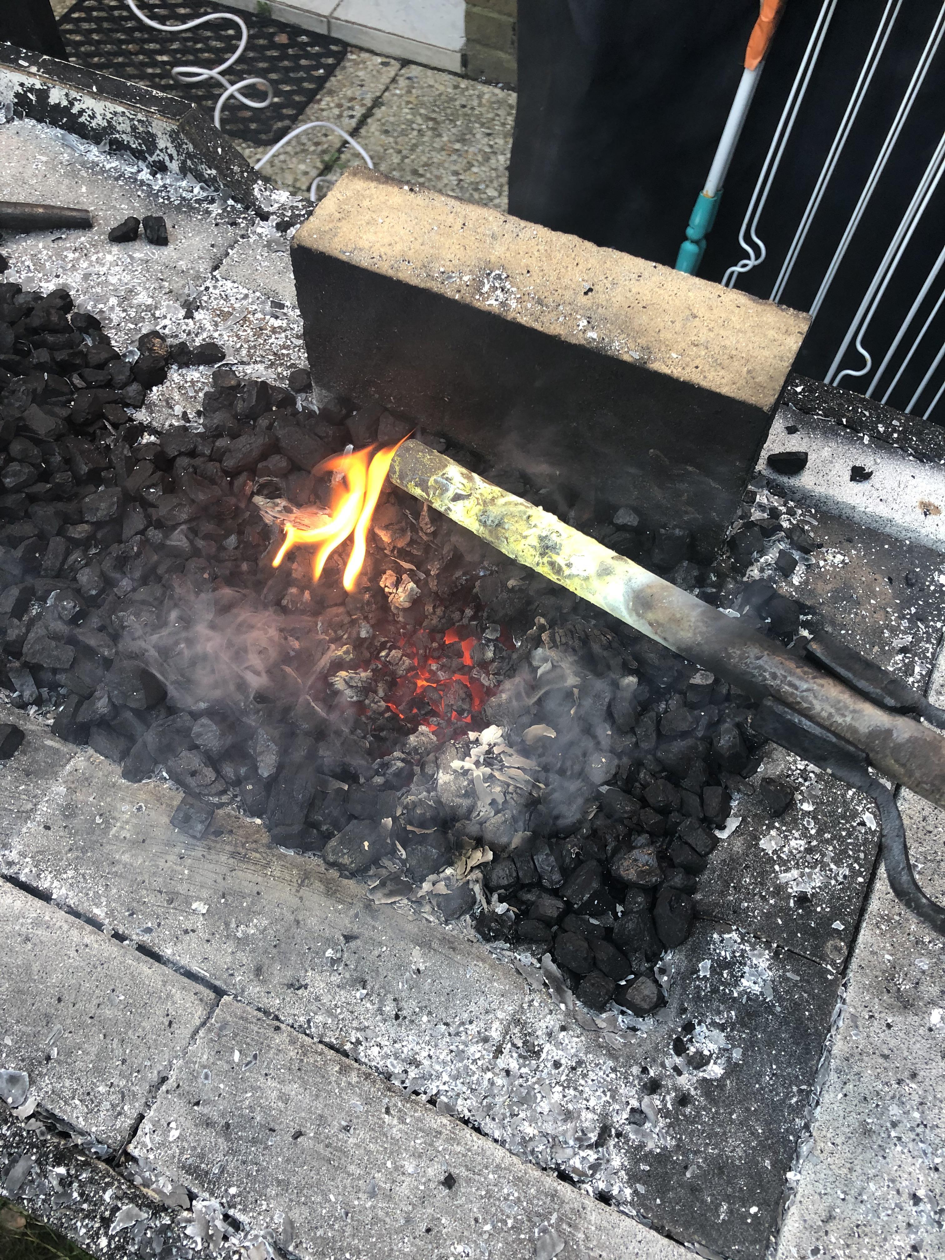 What’s that green color that appears on some metal bars ? r/Blacksmith