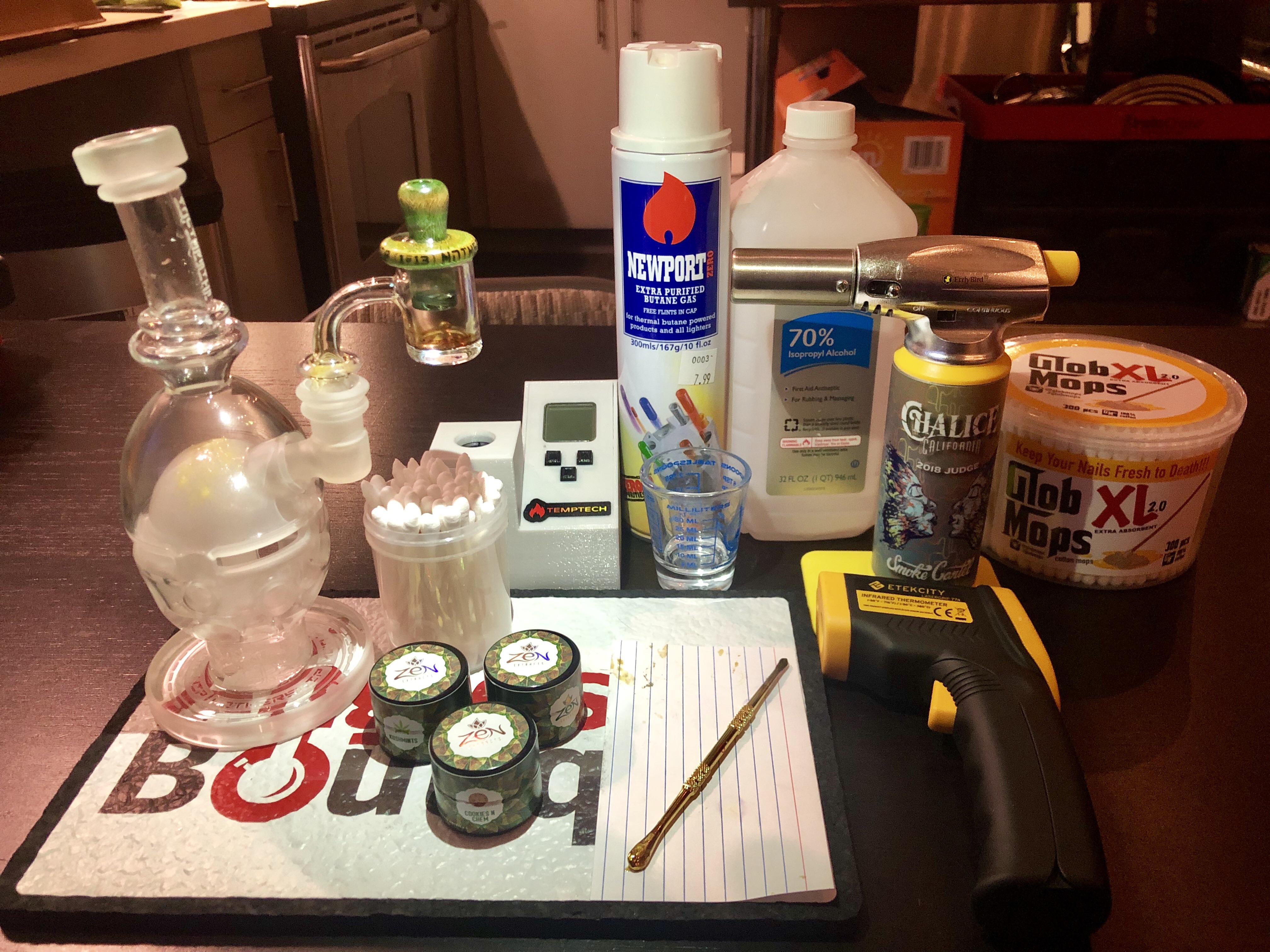 Day two of my dab rig setup. Special Thanks to Cody ZenExtracts. Hand’s down best stuff on the