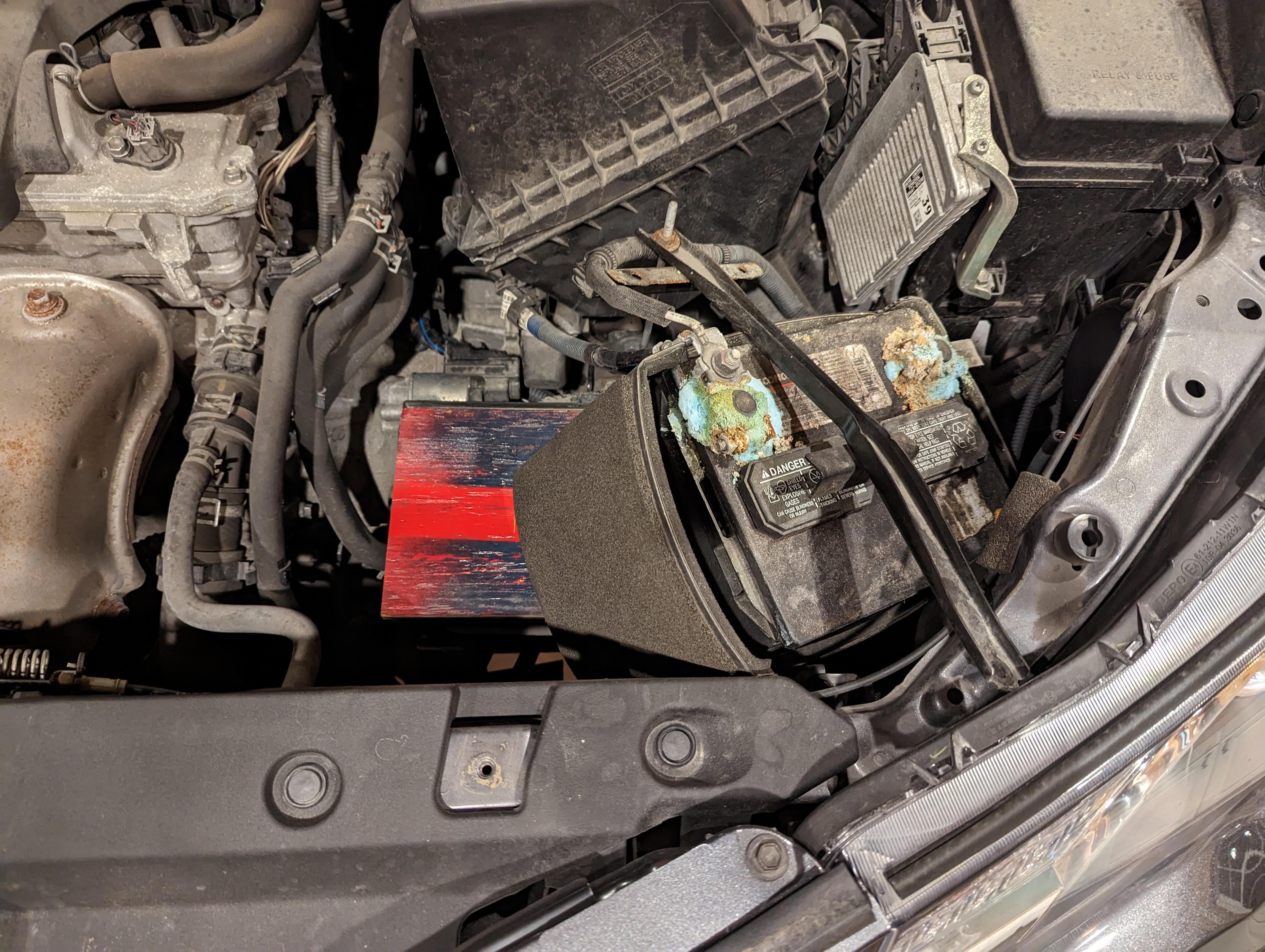 Popped the hood and... LoL : r/Justrolledintotheshop