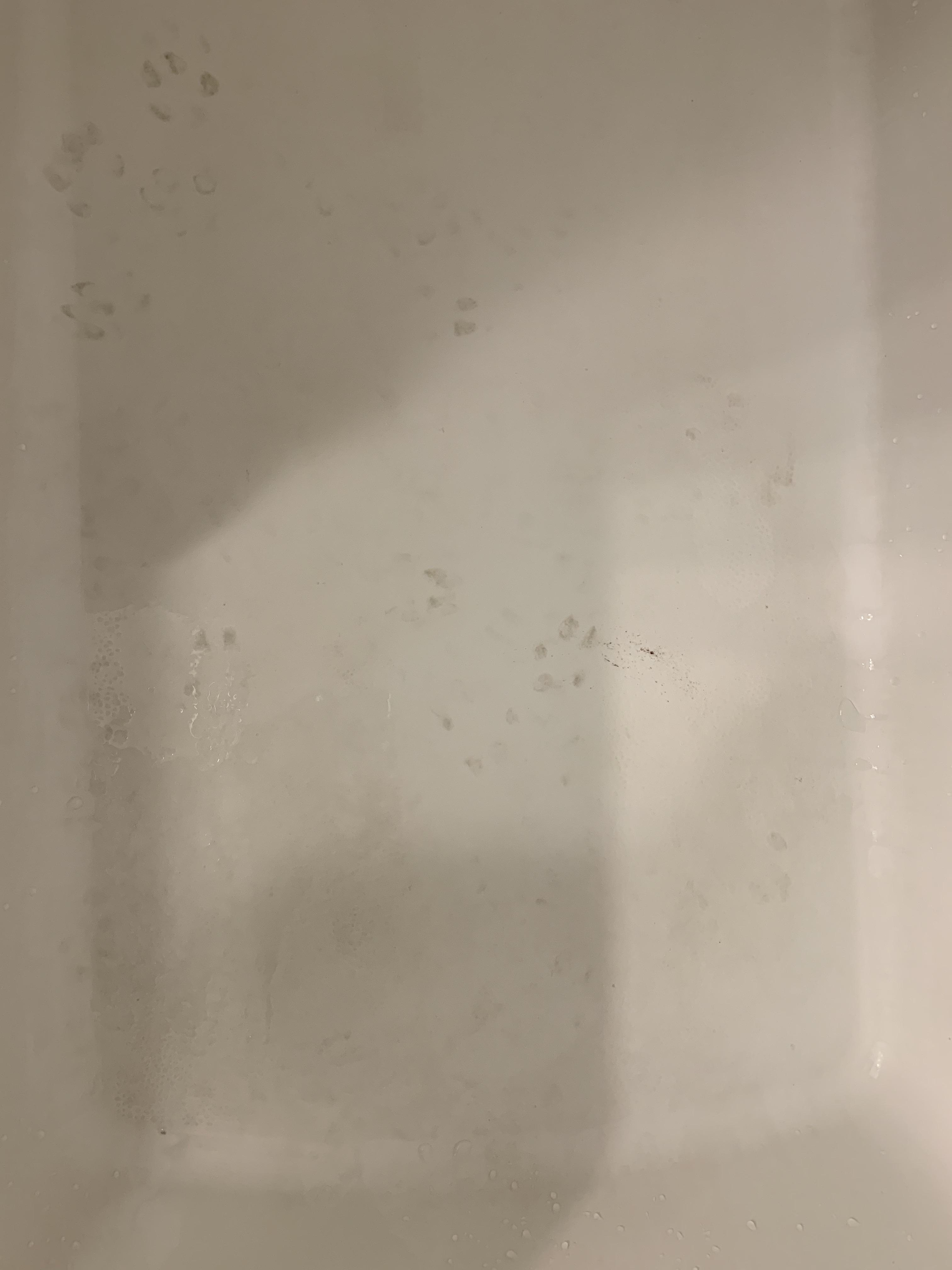 Tips for dealing with fiberglass tub staining? I’ve tried bleach