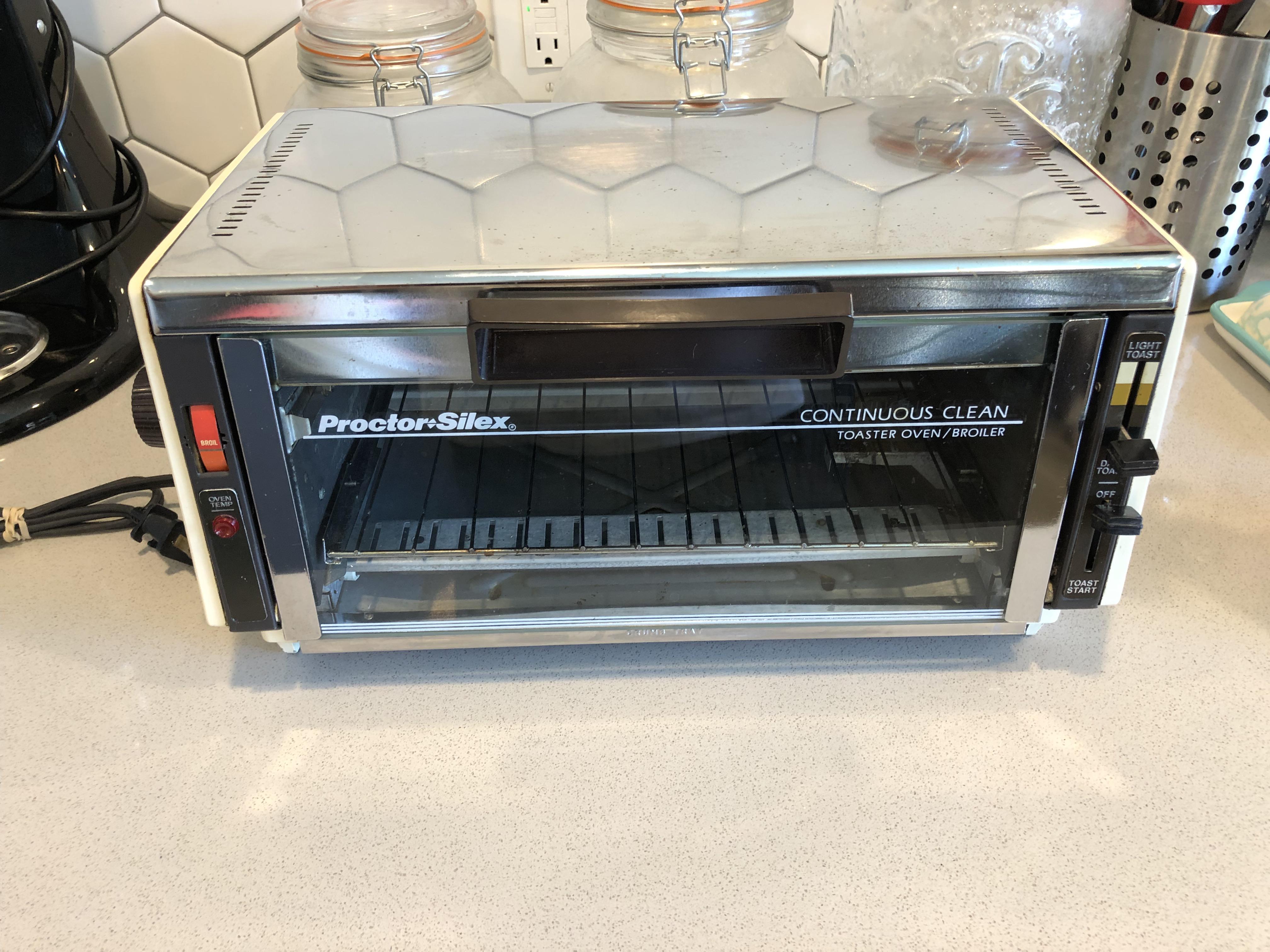 Proctor & Silex Toaster Oven. 8 r/ThriftStoreHauls