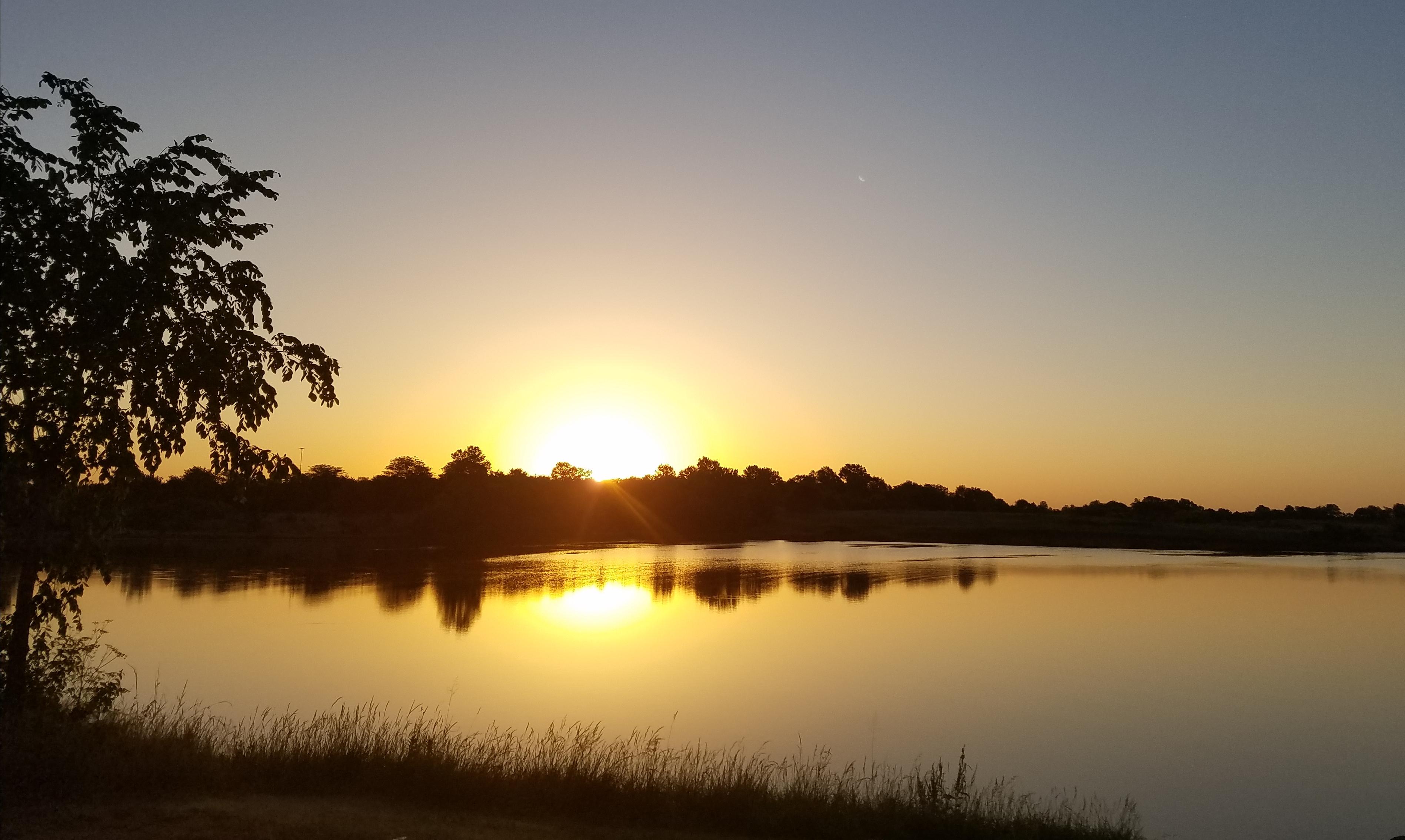Sunrise this morning at Maple Leaf Lake near Higginsville, Missouri