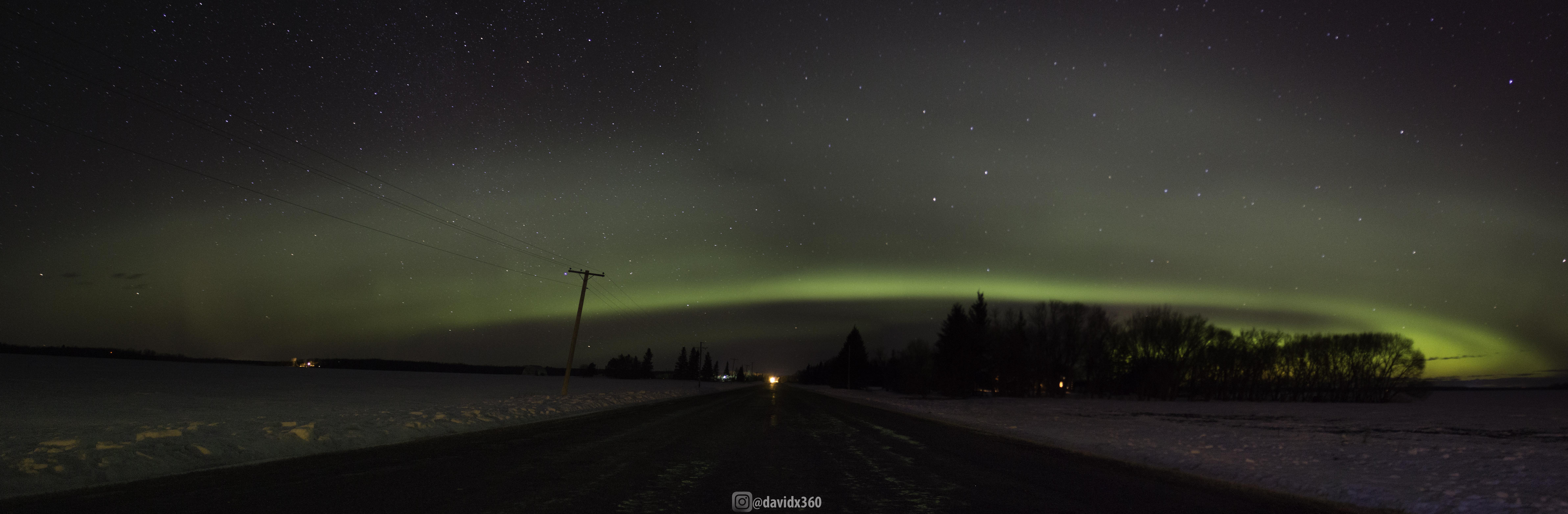 The Aurora Borealis 30 minutes outside of Winnipeg. r/Winnipeg