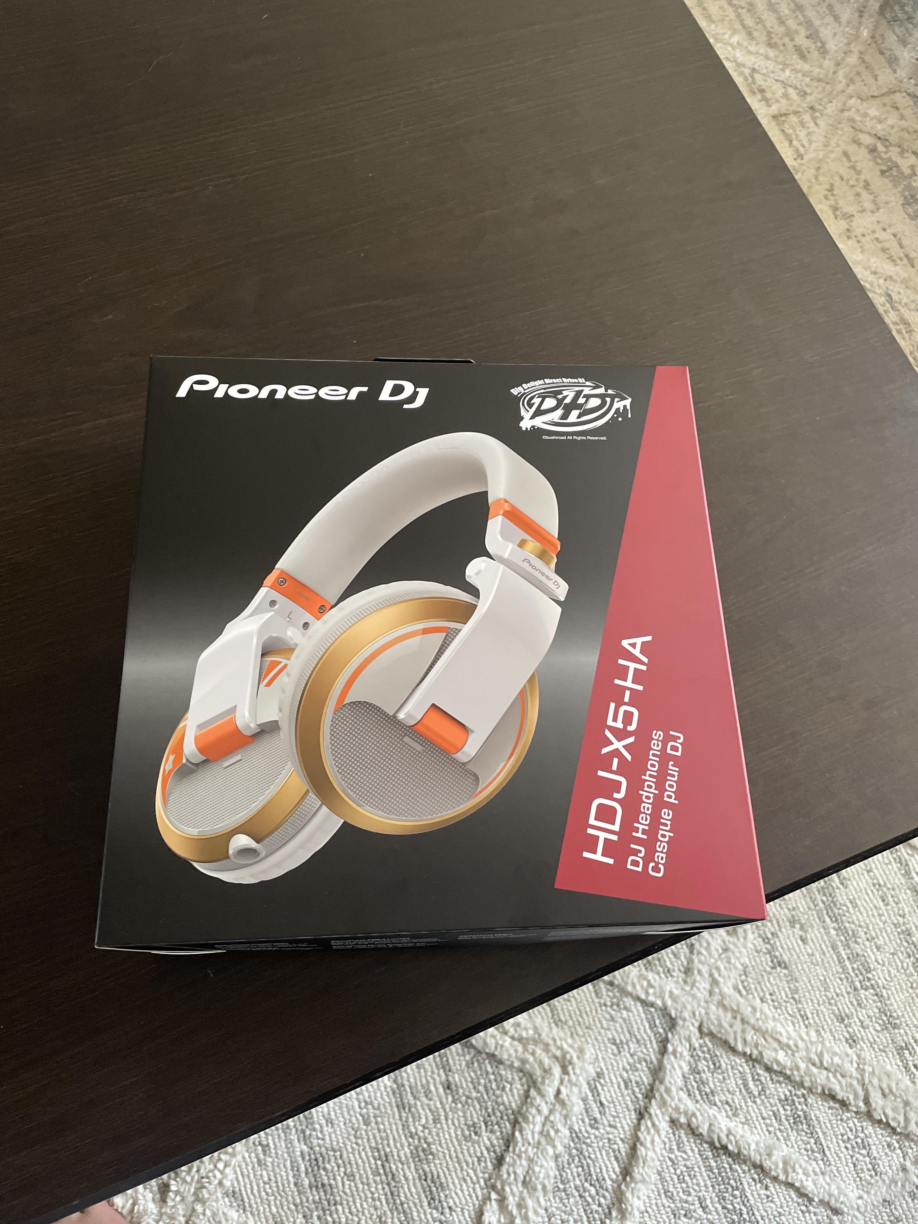 Got the Happy Around Headphones 😳 r/D4DJ