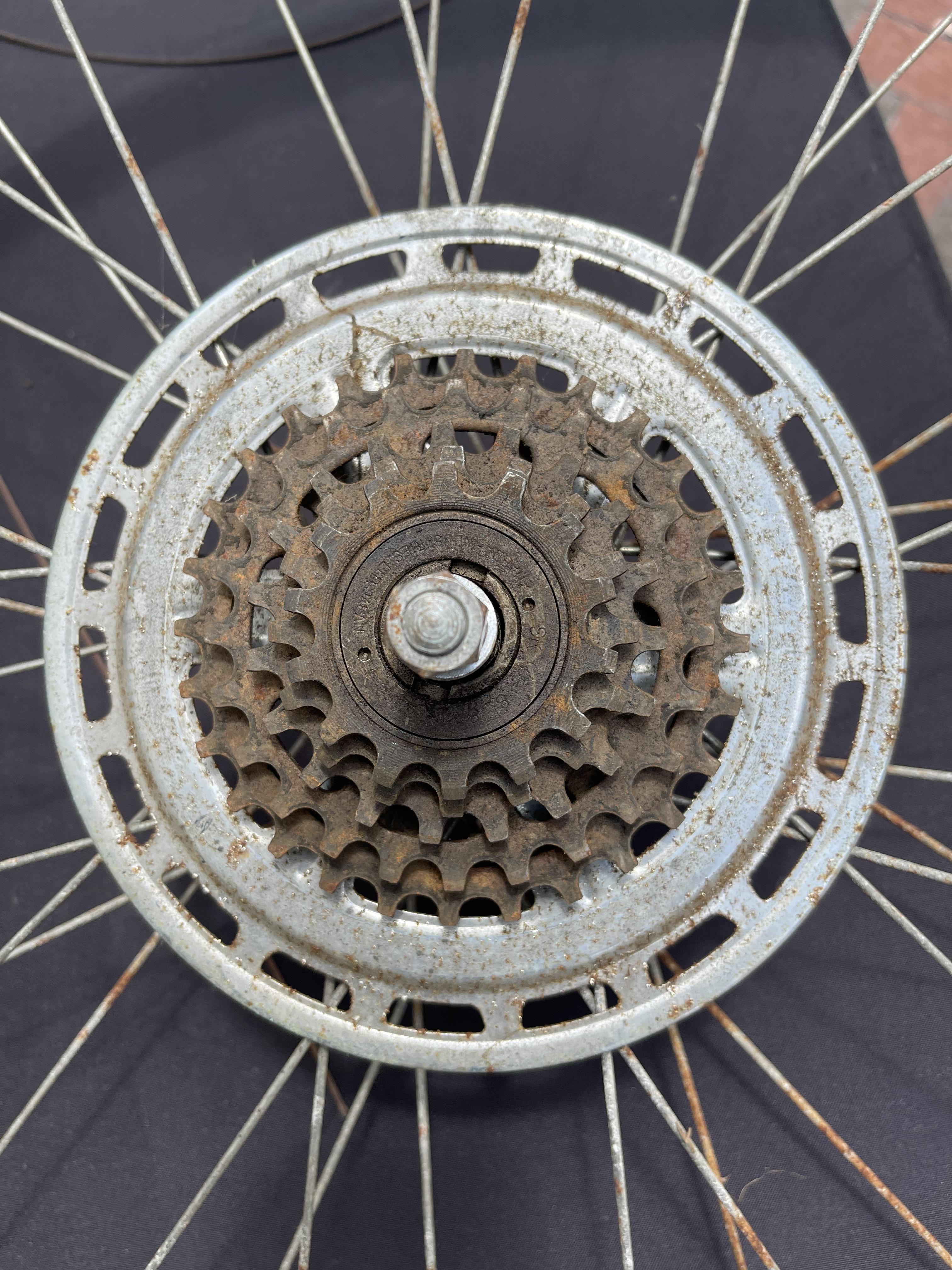 How to remove freewheel? r/bikewrench
