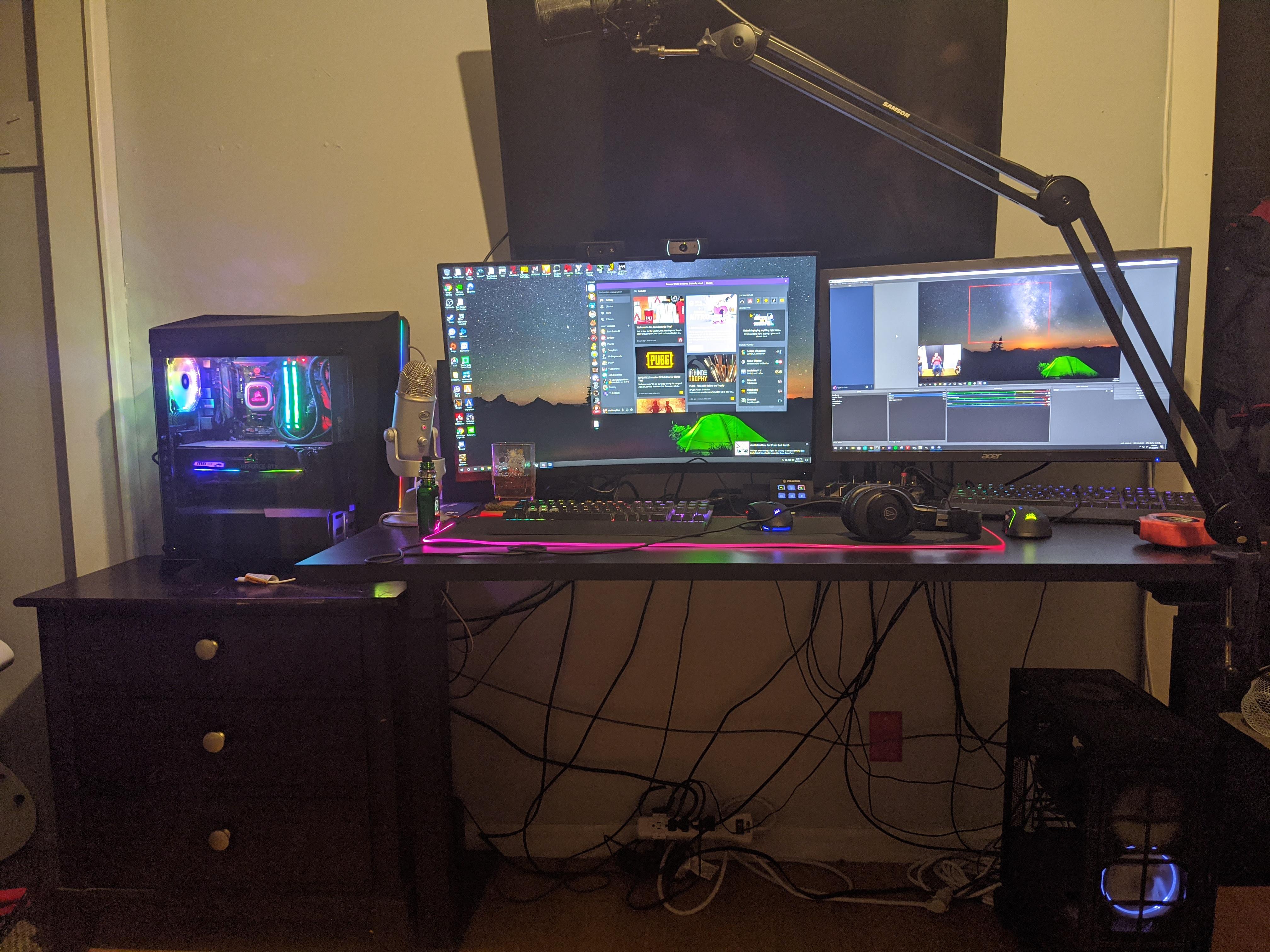My set up, yeah I know my cable management sucks r/mixer