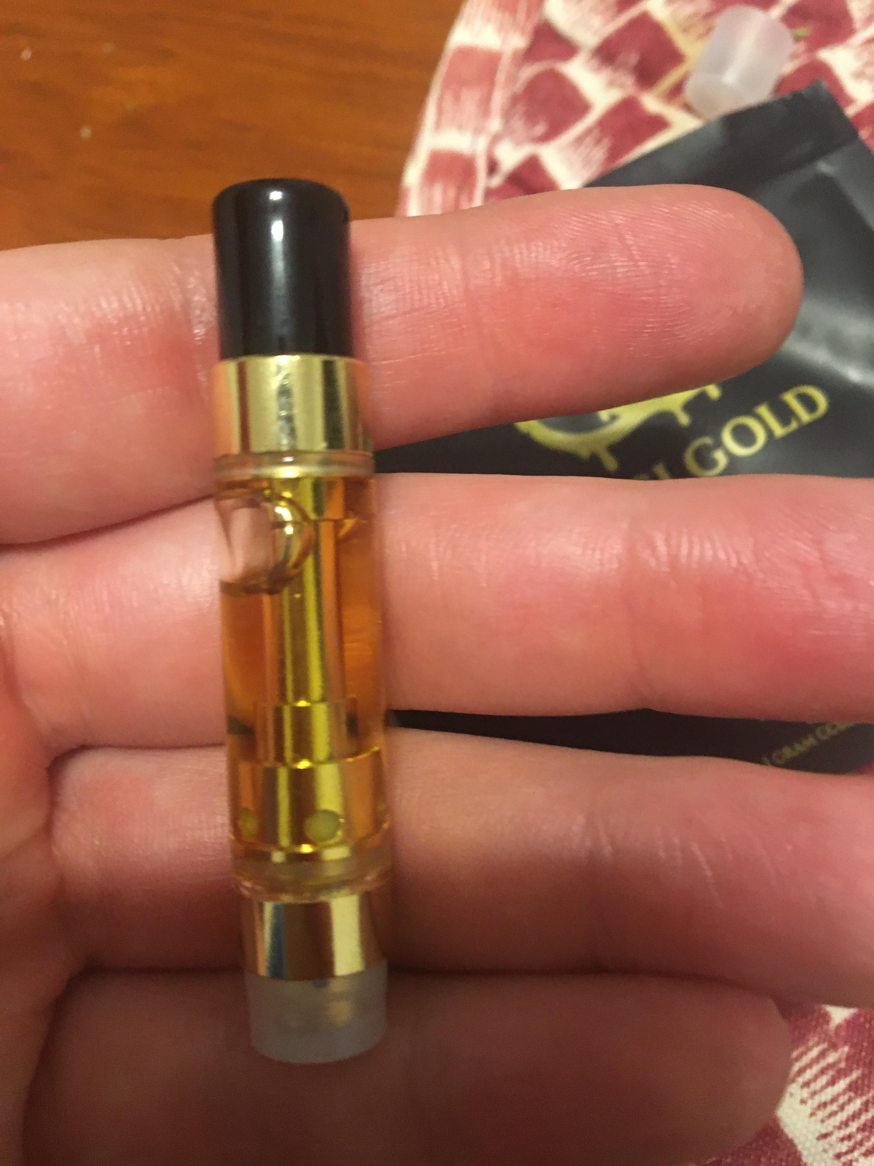 Does anybody know anything about Gucci gold thc carts? r/vapecarts