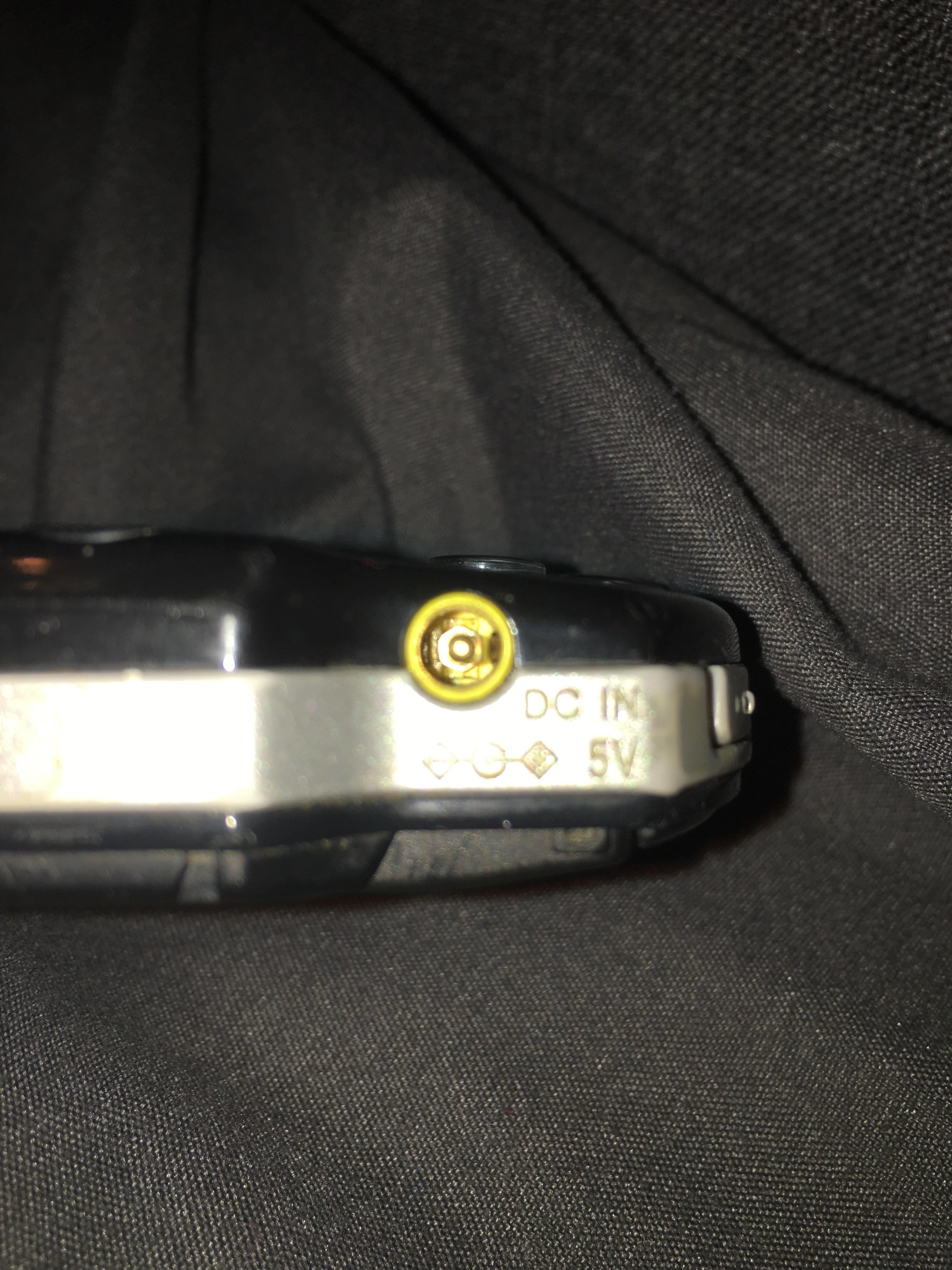 The psp doesn’t charge the charger looks ok but i dont know what it plz