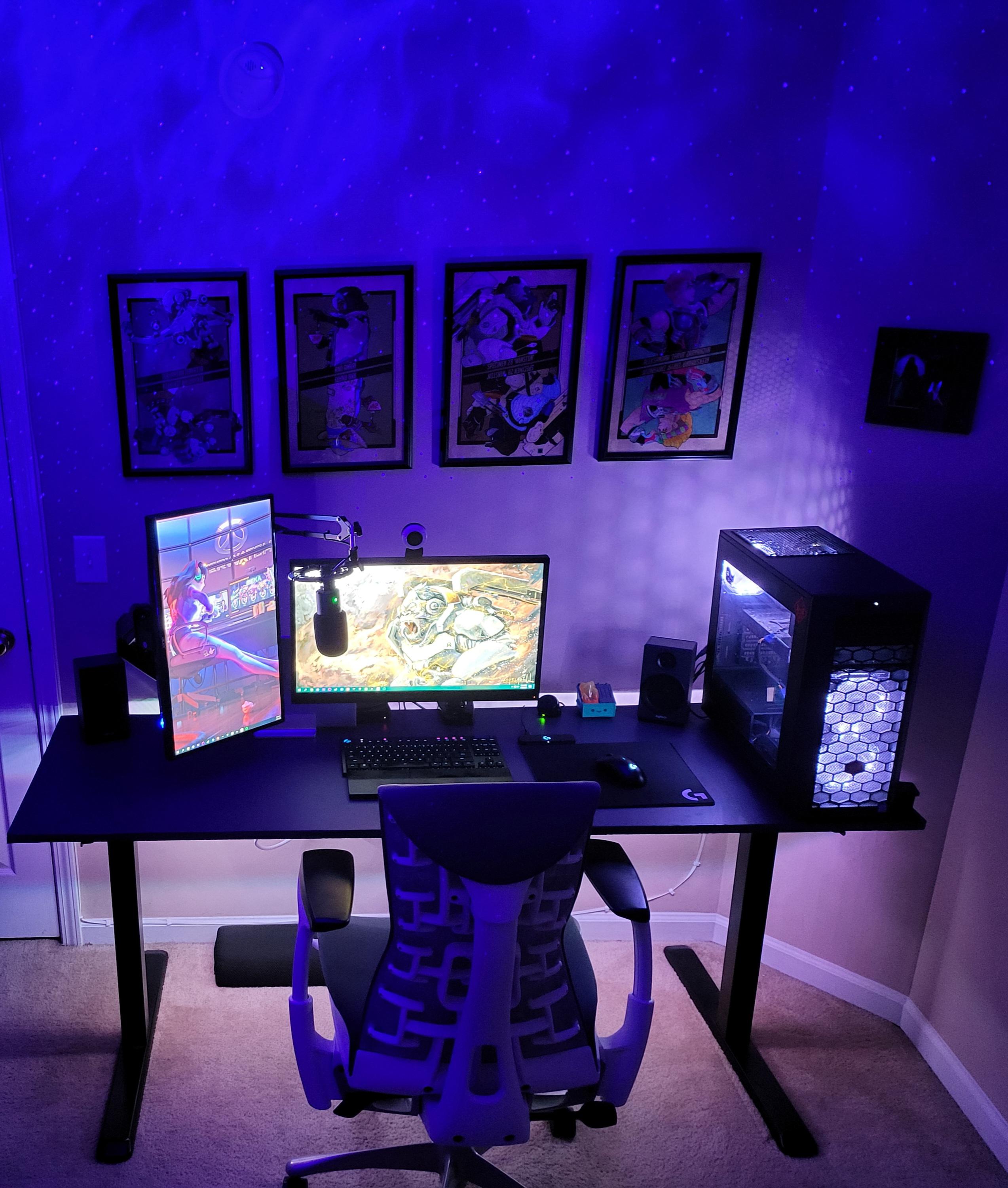 New Vinyl Wrap on the Desk r/battlestations