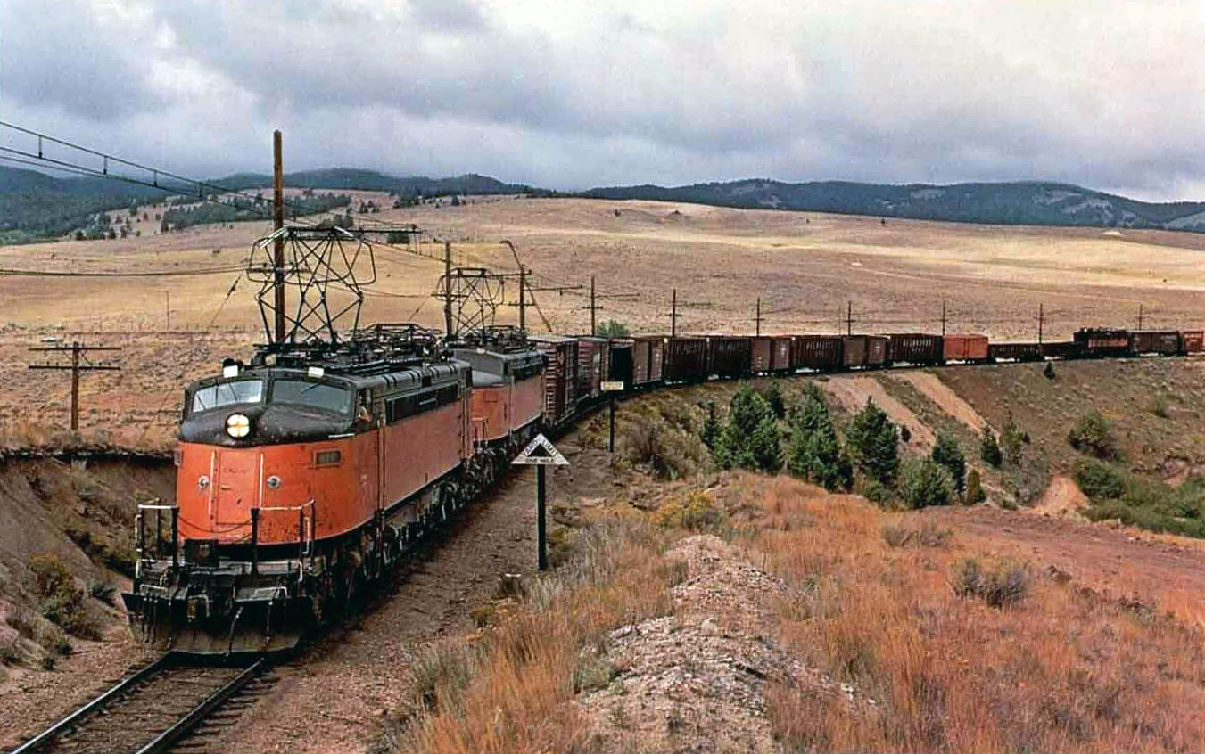 Milwaukee Road "Little Joe's" have what is likely either eastbound time