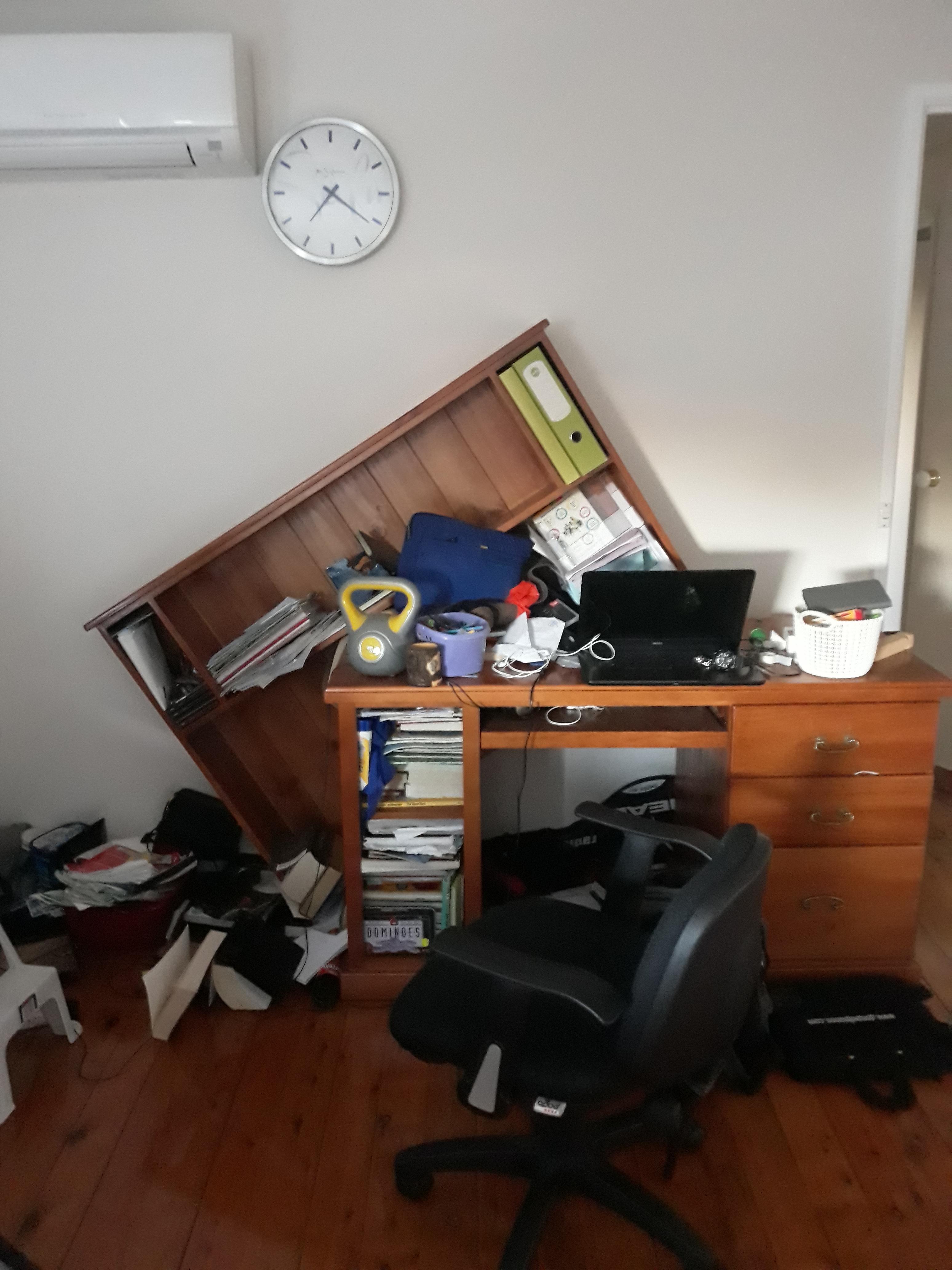 Shelf broke down today r/mildlyinfuriating