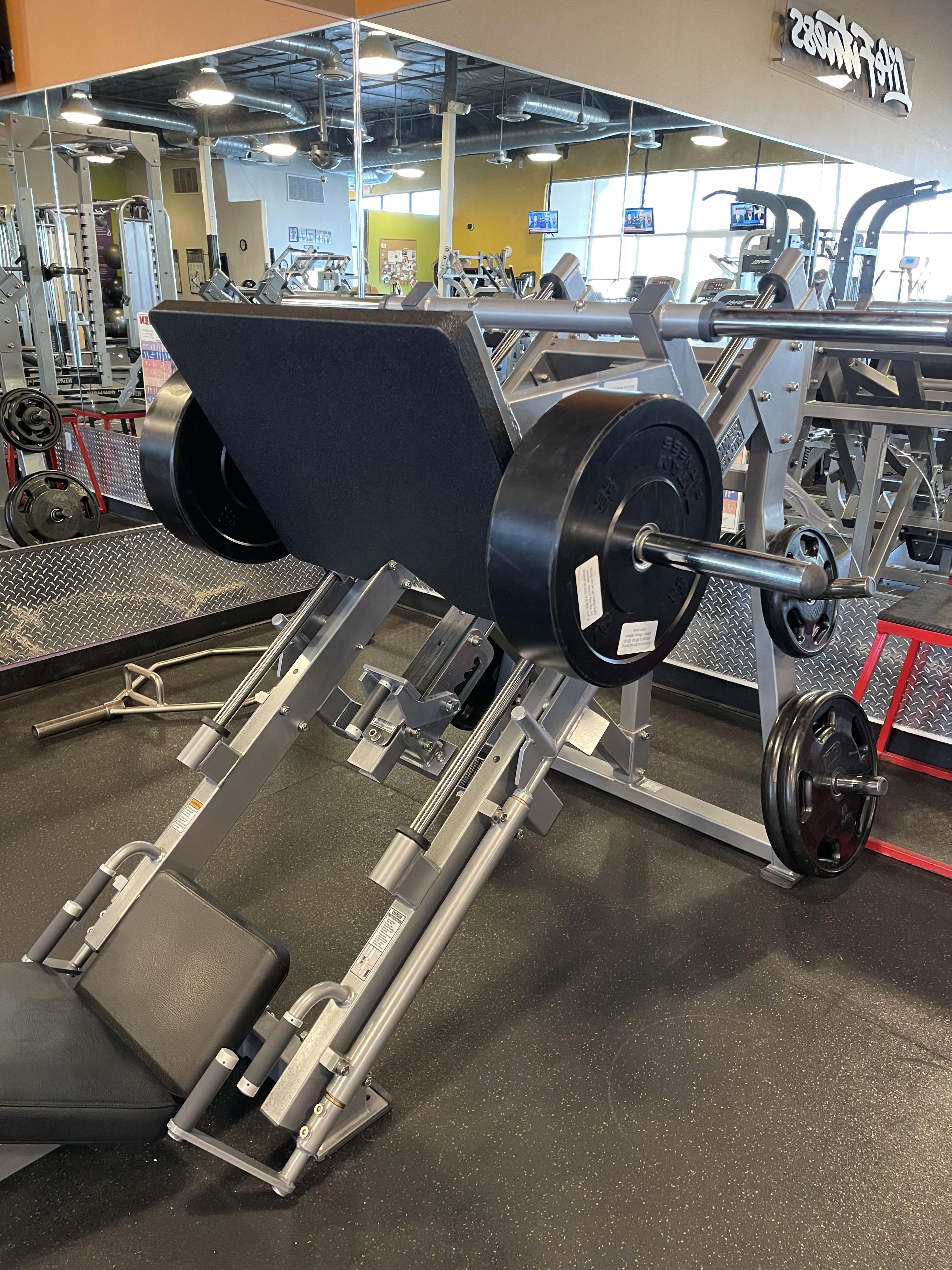 Rerack your damn weights! I’m 110lbs.....these are 100lb weights