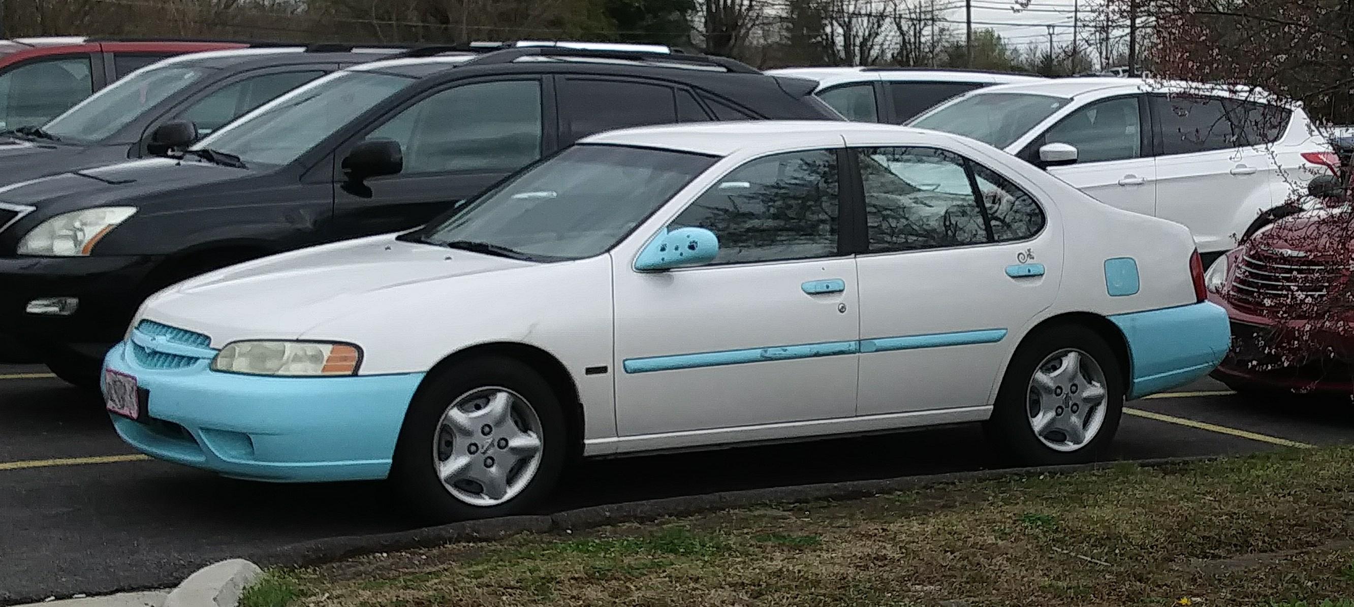 Spotted in Elizabethtown, KY... r/Shitty_Car_Mods