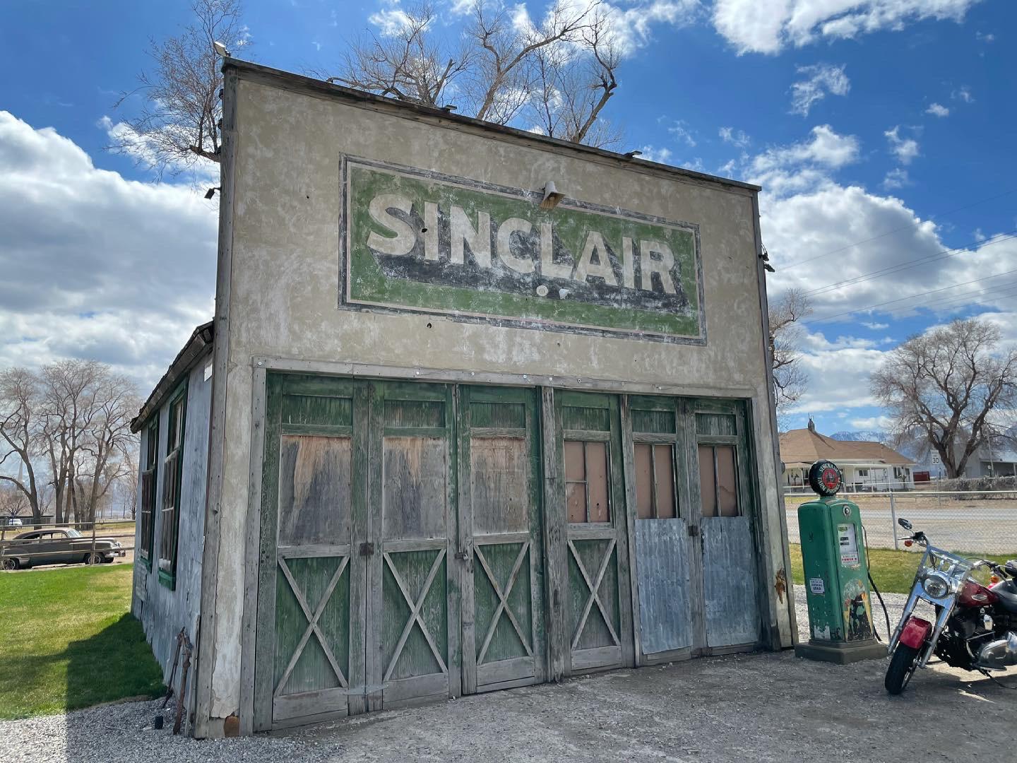 Abandon Gas Station OP Nebo_Actual (ig) r/AbandonedPorn