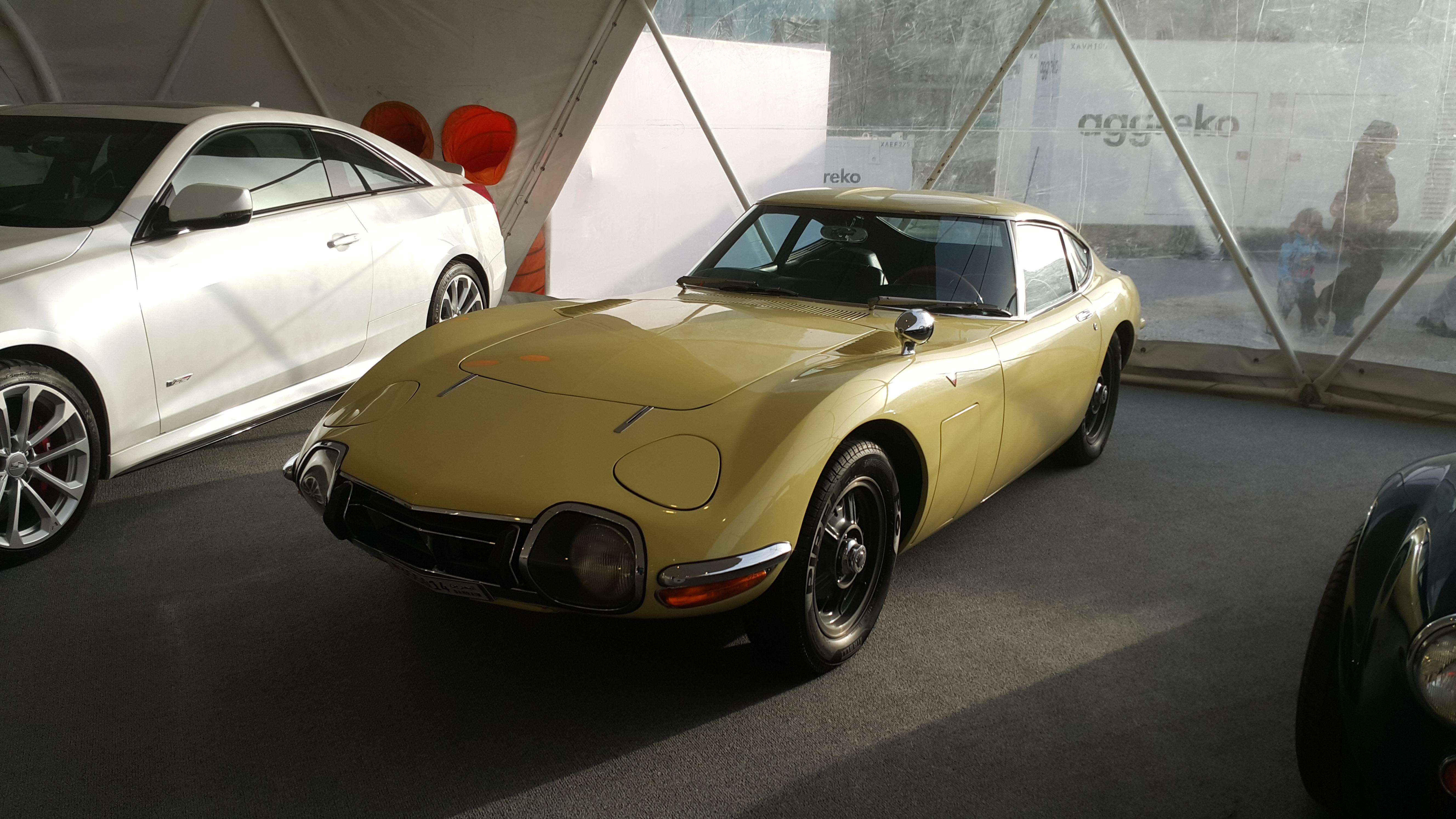 Toyota 2000GT in Bahrain r/JDM