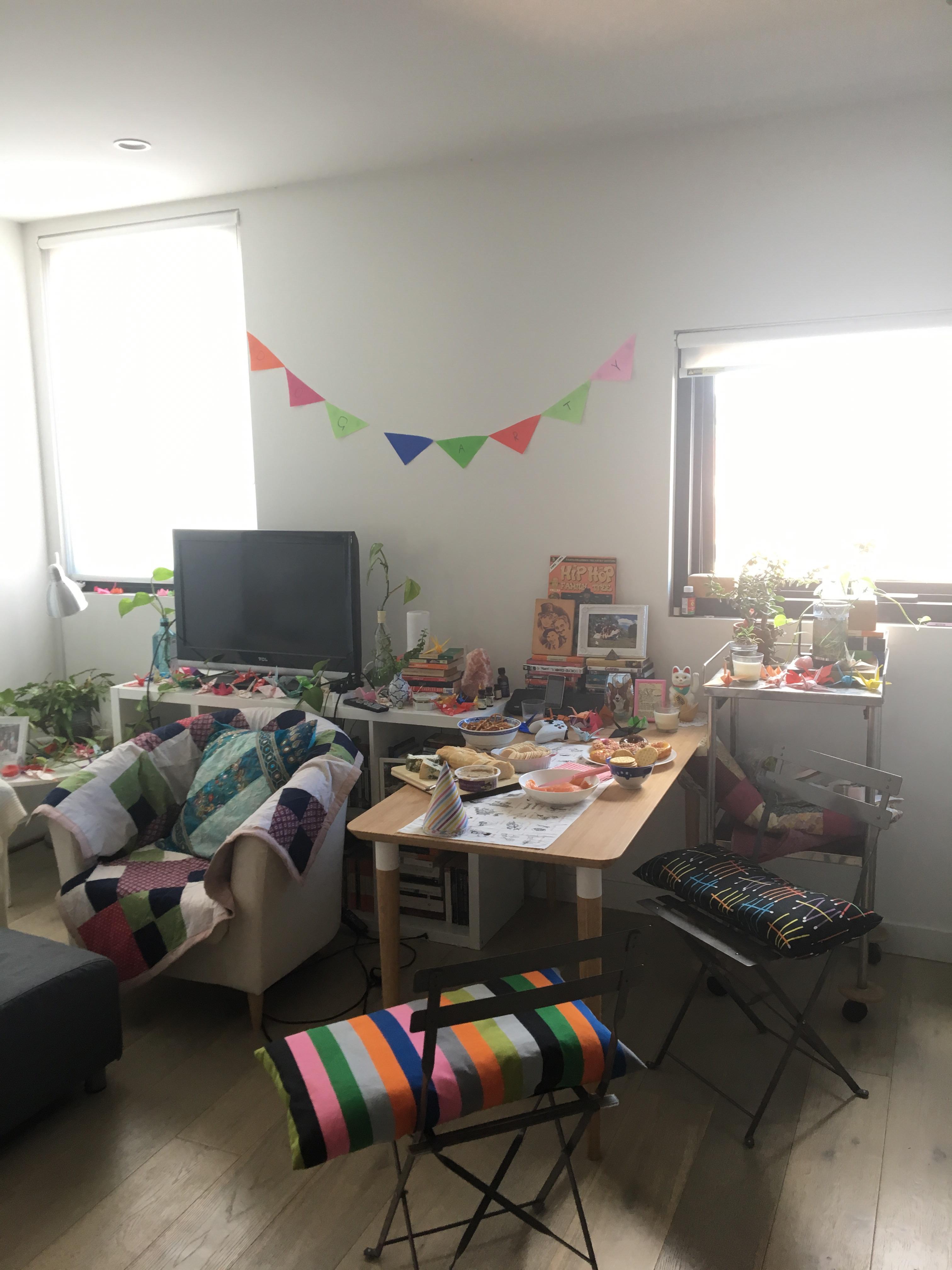 My tiny apartment decorated for a dog’s birthday party r/CozyPlaces